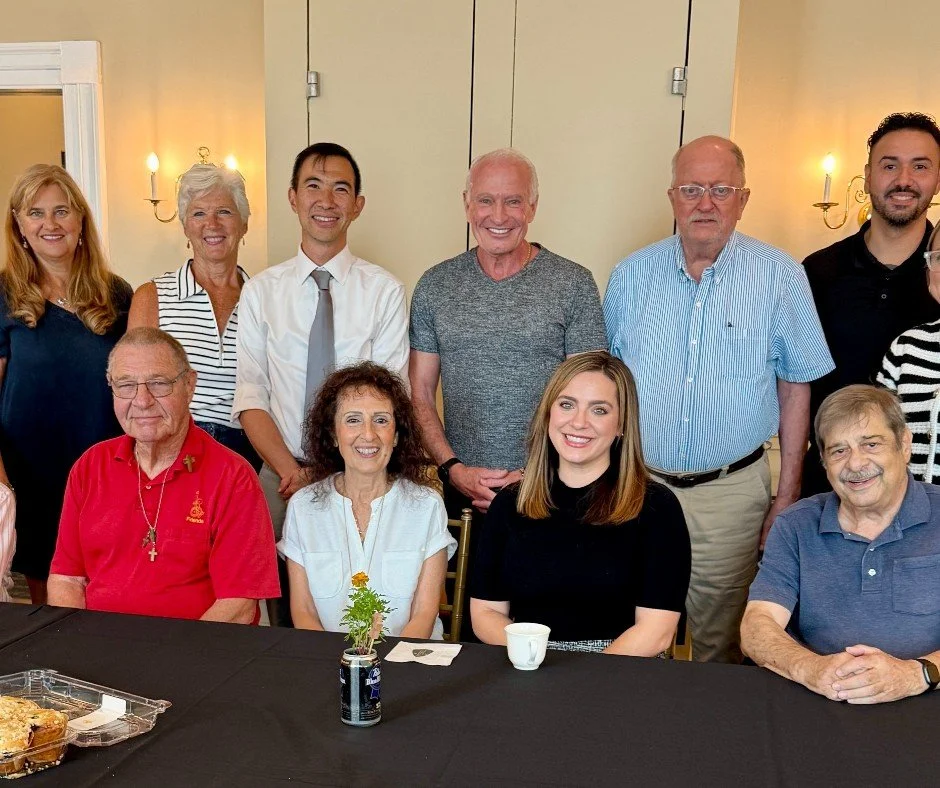 Autumn is settling into Park Ridge, bringing plenty of moments worth capturing. 🍂

From community gatherings and Farmers Market visits to first-day smiles, Friday night football, local volunteers, and neighbors enjoying time together, these snapshot