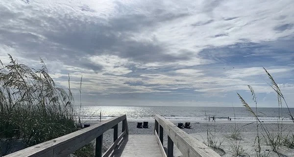 Atlantic Beach: Calm, Nature and Time to Unplug