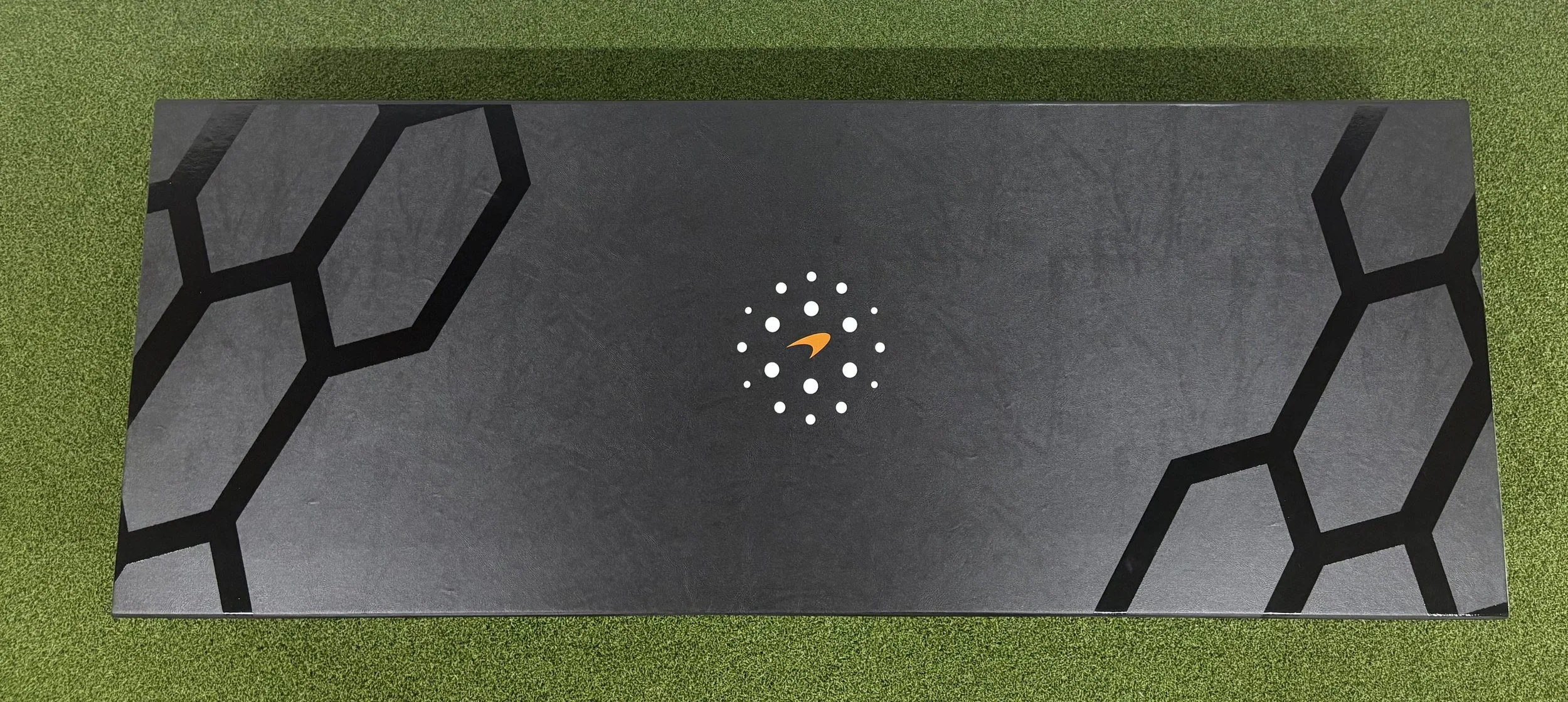 PORTER_MC-LAREN-GOLF_VIP-BOX_2.jpeg