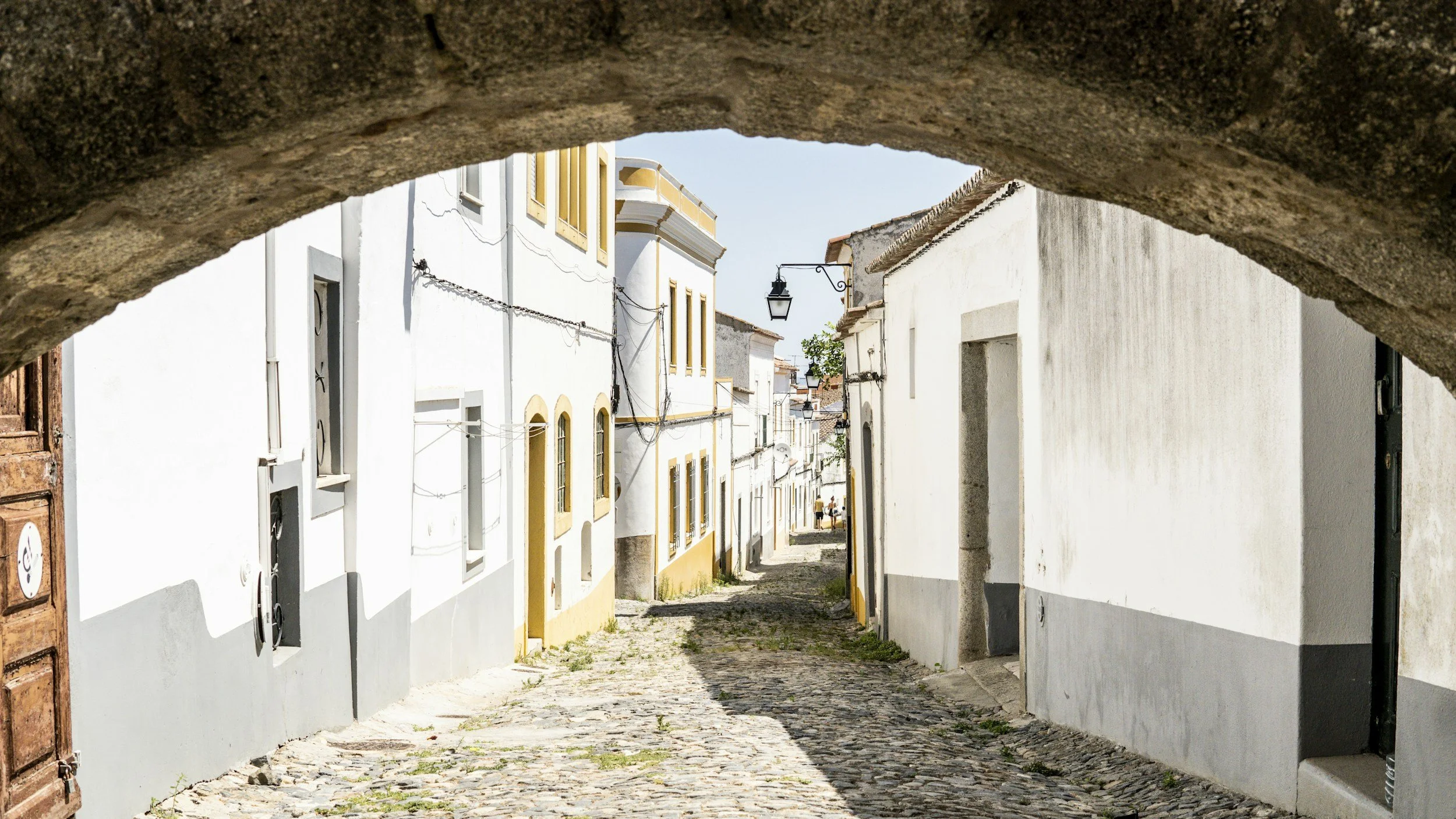 Charming Narrow Streets of Évora
