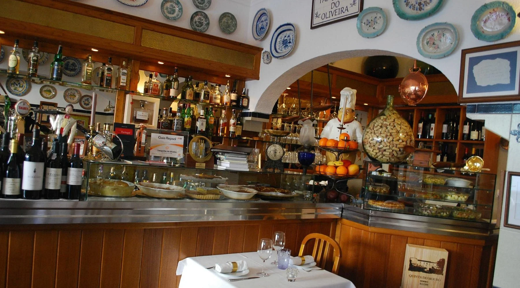 Tasquinha do Oliveira Cozy Interior