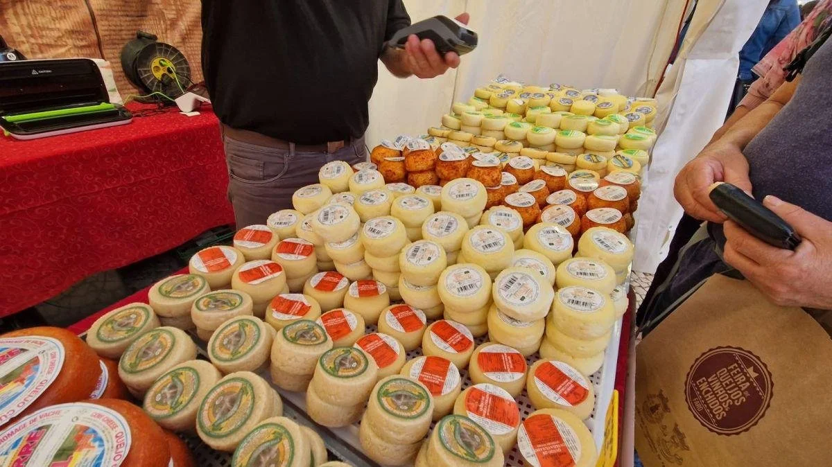 alentejo-local-market-cheese-portugal.jpg