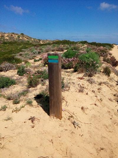 fishermens-trail-marker-rota-vicentina-portugal.jpg
