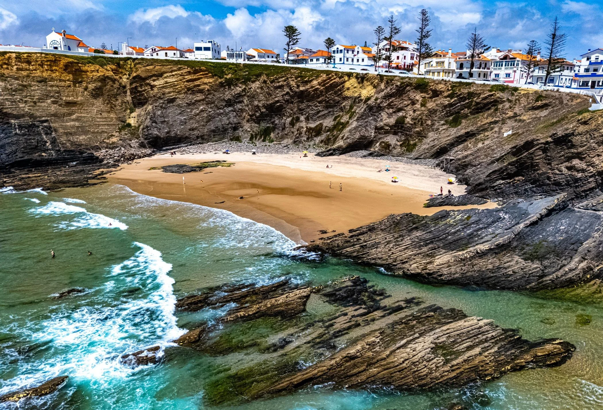 praia-zambujeira-do-mar-costa-vicentina.jpg