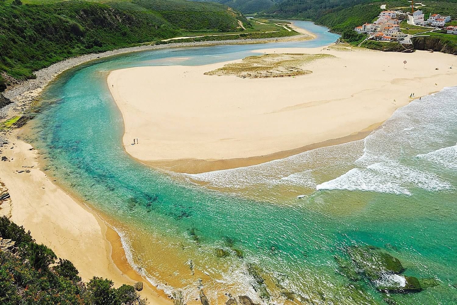 praia-de-odeceixe-river-lagoon-atlantic-portugal.jpg
