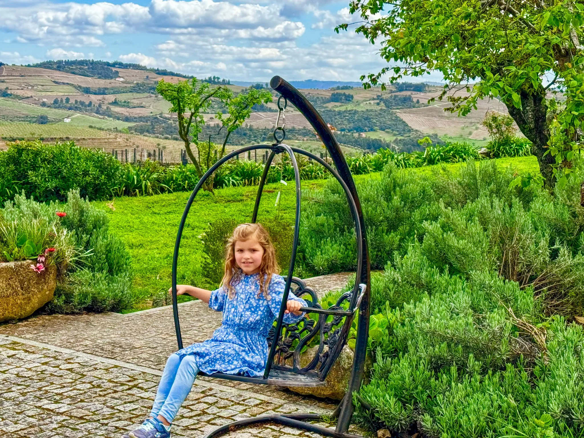 child-swing-chair-douro-valley-winery.jpg