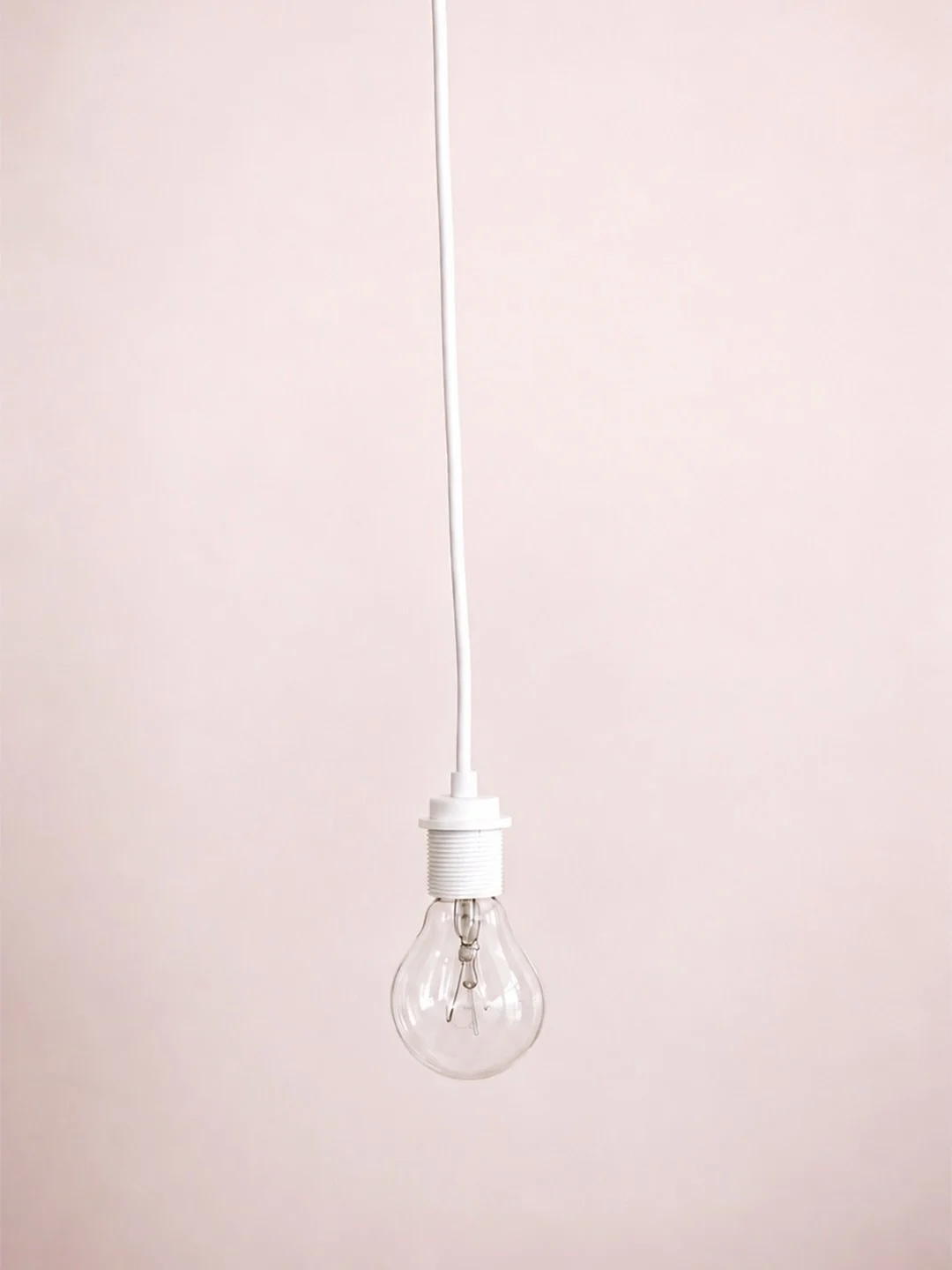 Presenting Click Lamp Ⓓ

At ARCh, we believe architecture and design should go beyond aesthetics and functionality, responding to the evolving needs of contemporary society. Whether through an architectural intervention or an everyday object, design 