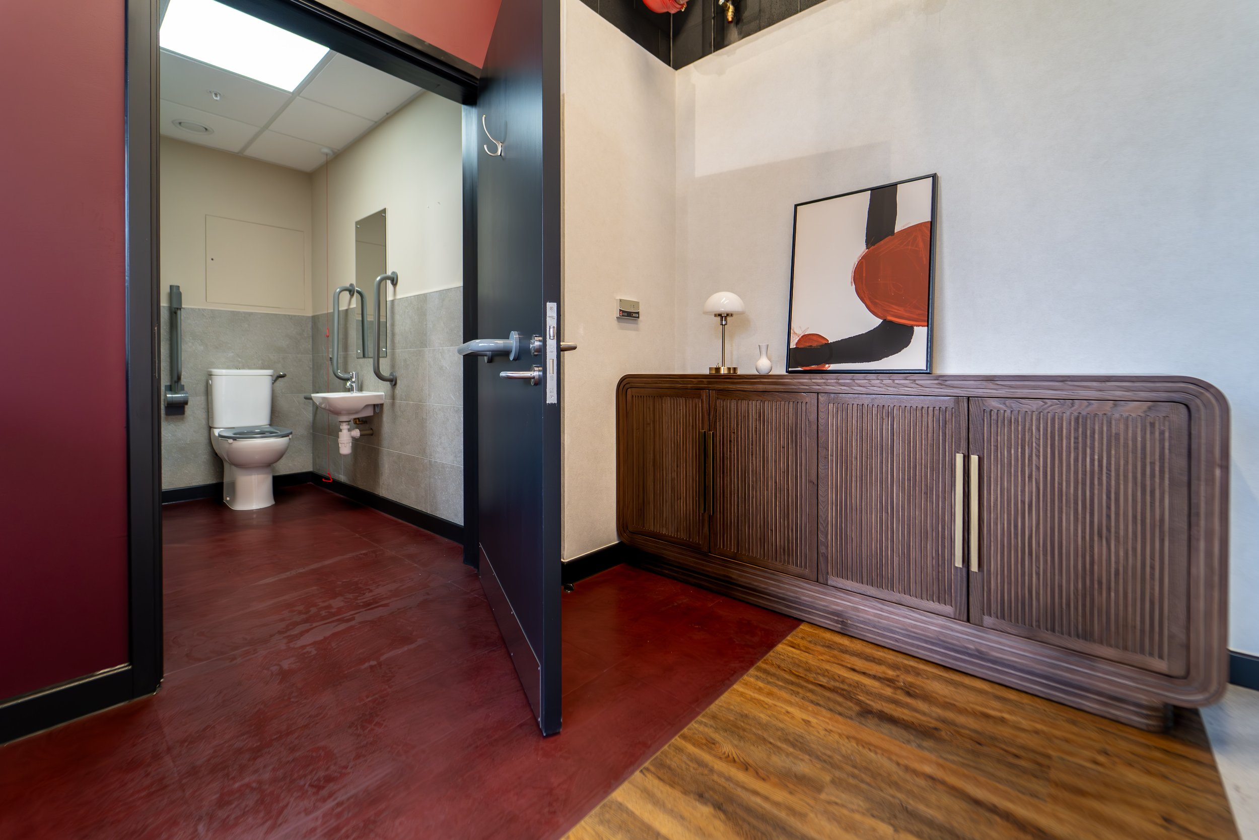Elephant&Castle_Showroom_--3.jpg