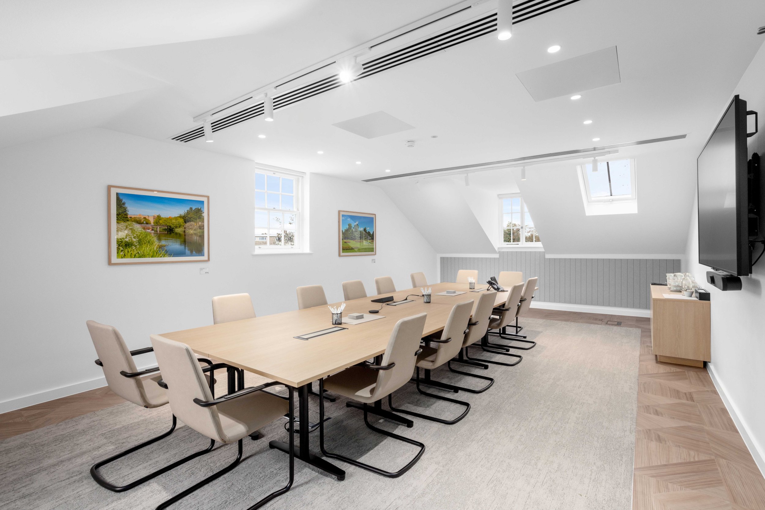 093_Birketts_HiRes_OfficePhotography_Spacio_2S2A3037.jpg
