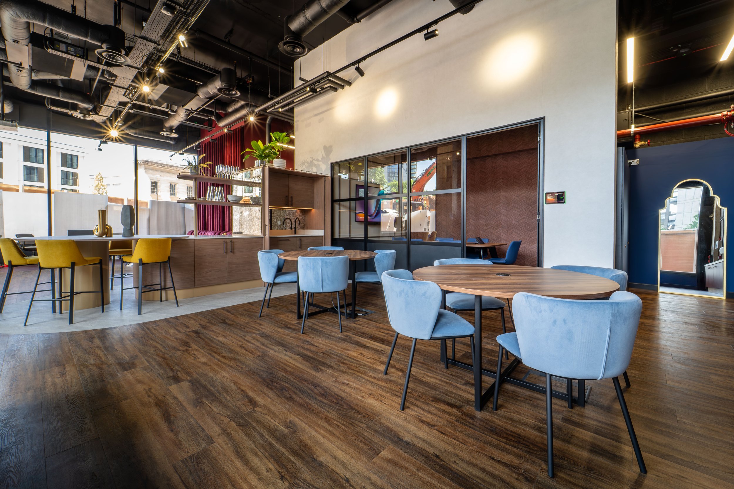 Elephant&Castle_Showroom_--12.jpg