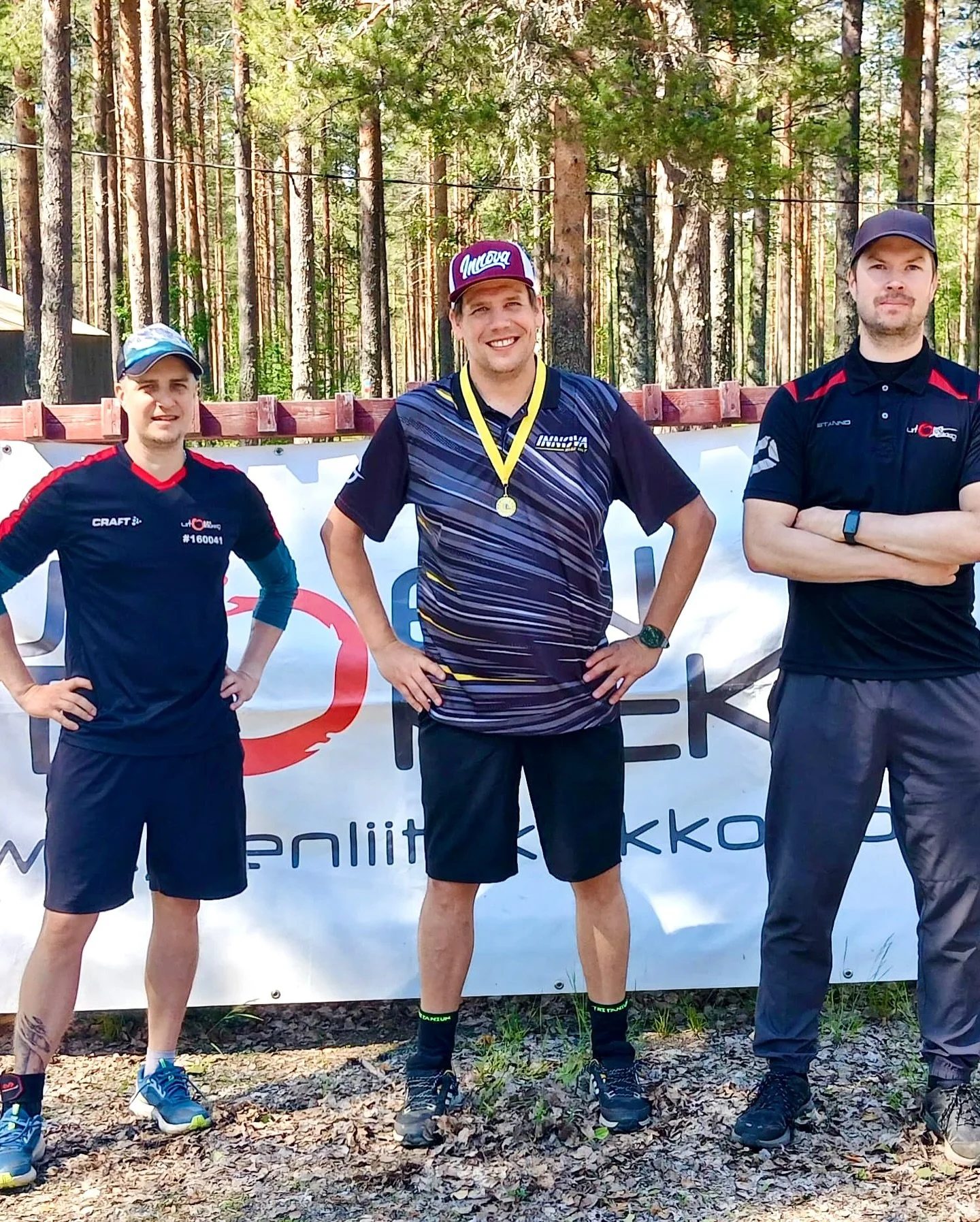 Lykynlampi sel&auml;tetty, ja miss&auml; keliss&auml;! ☀️☀️☀️
Iso kiitos kaikille kilpailijoille sek&auml; @joenliitokiekko hyv&auml;st&auml; yhteisty&ouml;st&auml;!🙌🏼🔥
Kiitos tuesta Joensuun kaupungille @joensuu_idassa @visitjoensuu 🤩🌿

Ja kiit