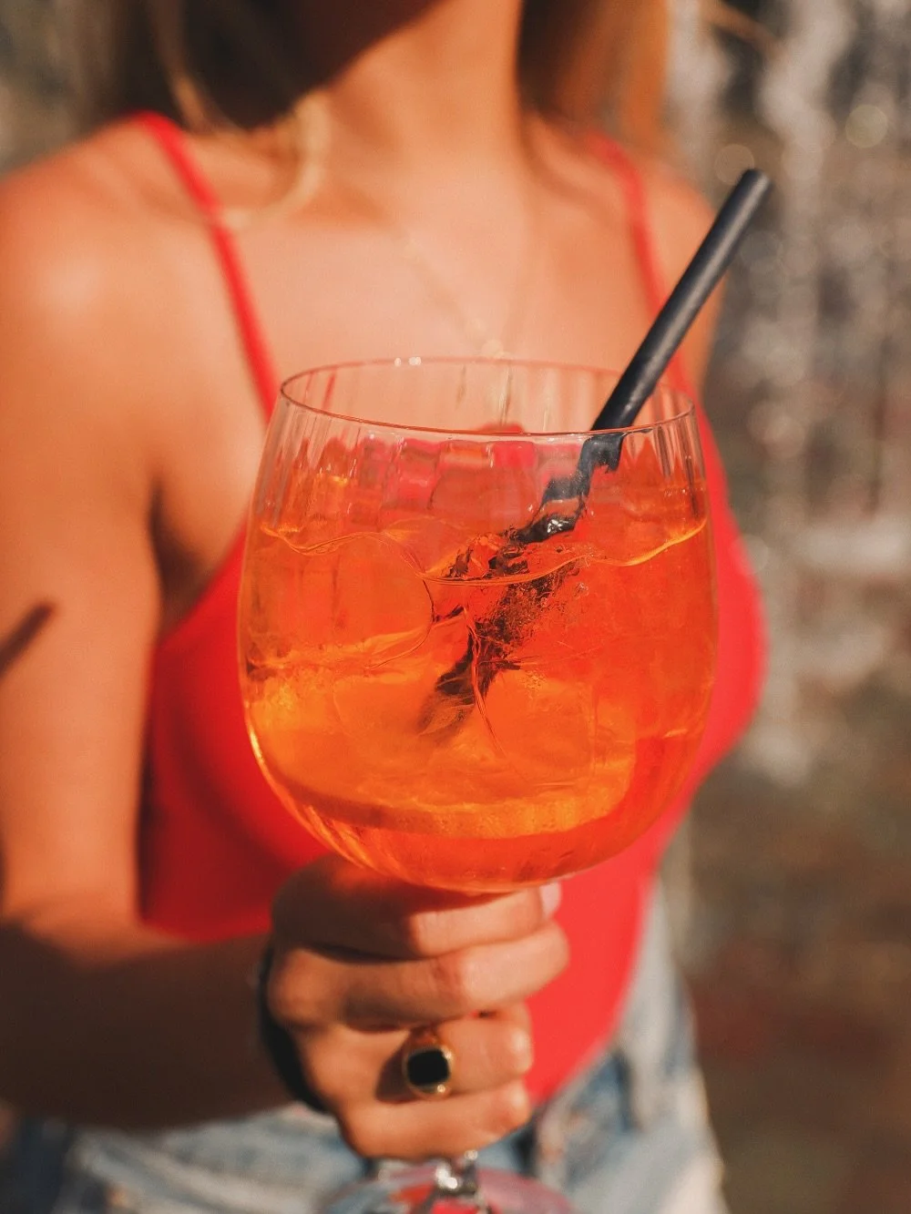 Aperitivo in pieno stile italiano 🇮🇹⁣
Sun&rsquo;s out, spritz up! Salute from Mercatorplein 🍊🍝🍷⁣

Your table is ready, who&rsquo;s joining?⁣
.⁣
.⁣
.⁣
.⁣
#barlusconiamsterdam #aperitivotime #italianvibes #amsterdamwest #debaarsjes #patiovibes #sp