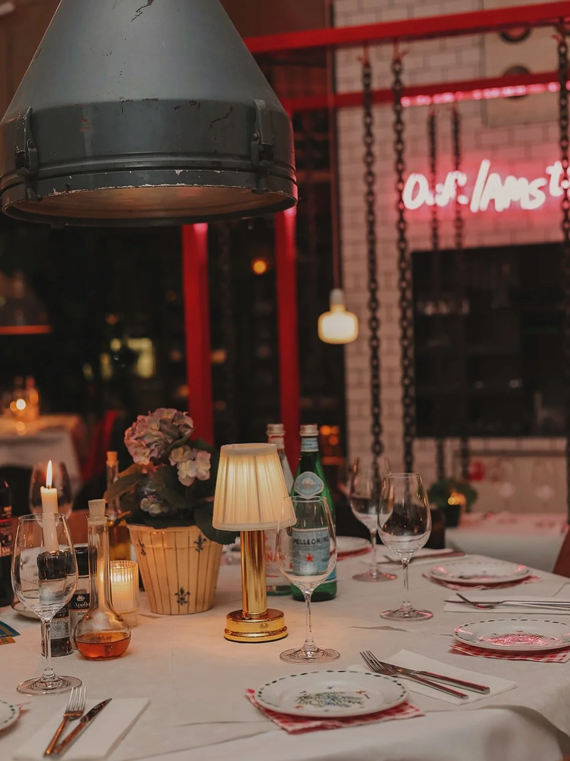🍷 Your group dinner table is ready! 🇮🇹✨⁣
Planning a birthday bash, team borrel, or private dinner? We&rsquo;ve got the space, the vibe, and molto Italian flavor to make it unforgettable.⁣
⁣
And psst&hellip; our new menu launches today! More reason