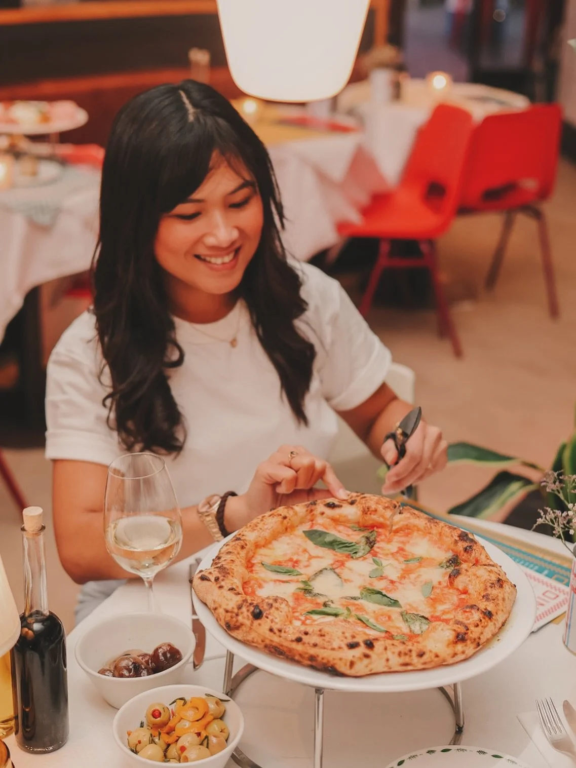 🍕 All-day pizza vibes, straight from our forno to your table.⁣
Whether it&rsquo;s lunch, aperitivo, dinner or a cheeky late-night slice 😉, our new pizzas are here to steal hearts (and stomachs).⁣
⁣
A📍 BAR.LUSCONI, Mercatorplein 2B, Neapolitan pizz