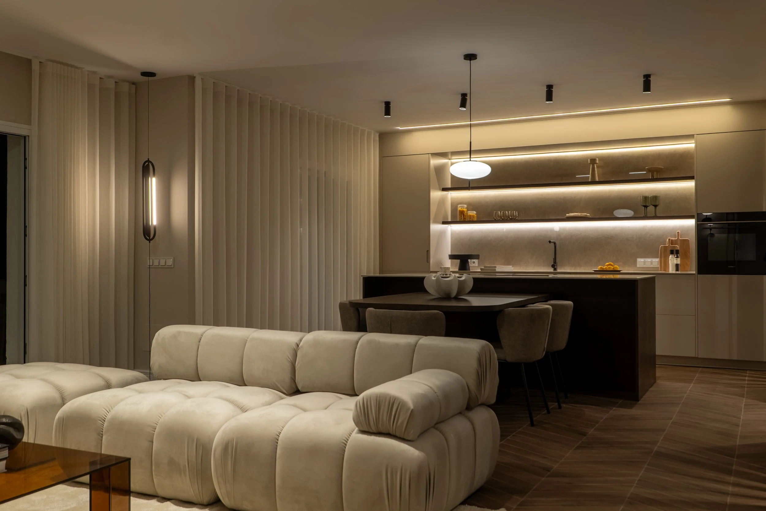PENTHOUSE7.jpg