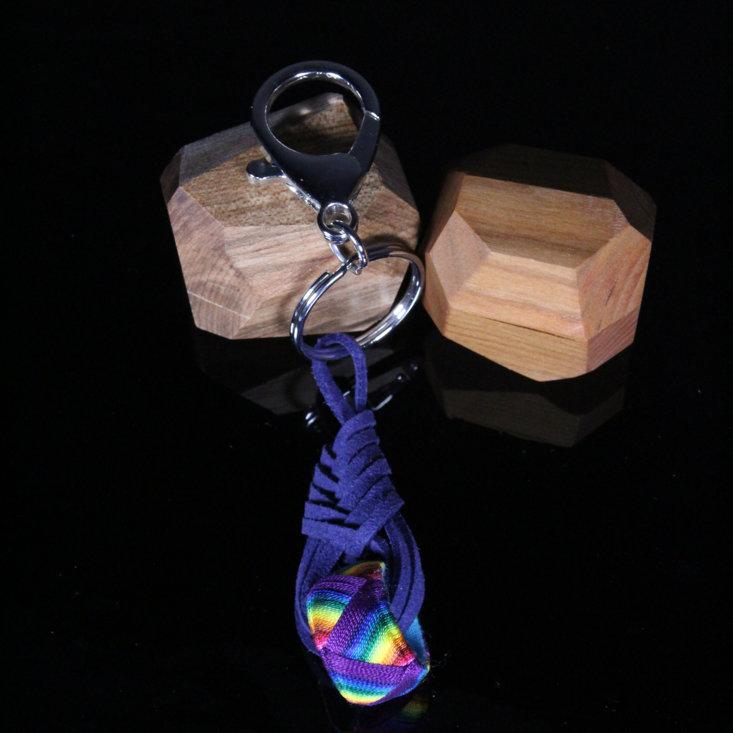 虹色の矢鱈縞 Nijiiro Yatarajima (Rainbow Stripes)