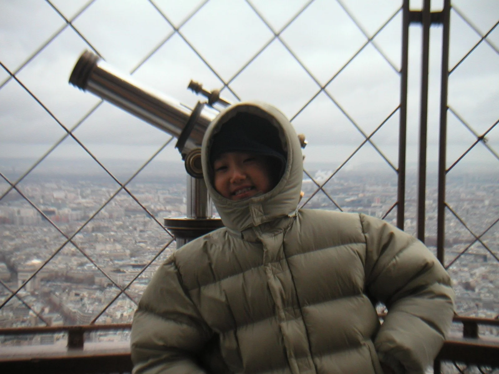 i found a snowman!.JPG