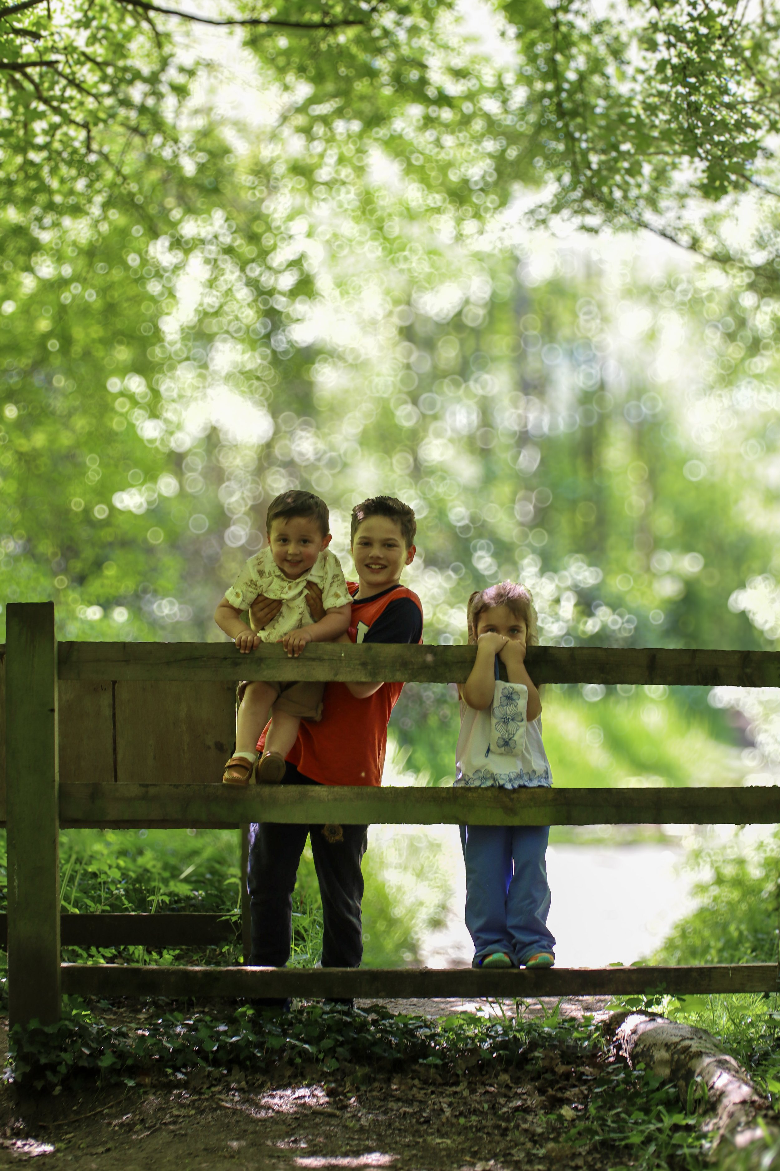 Family photos and portraits taken by a family photographer in Milton Keynes, Buckinghamshire in the UK. Special occasions, christening, baptism, newborn, baby, birthday, anniversary, wedding photo shoots and sessions