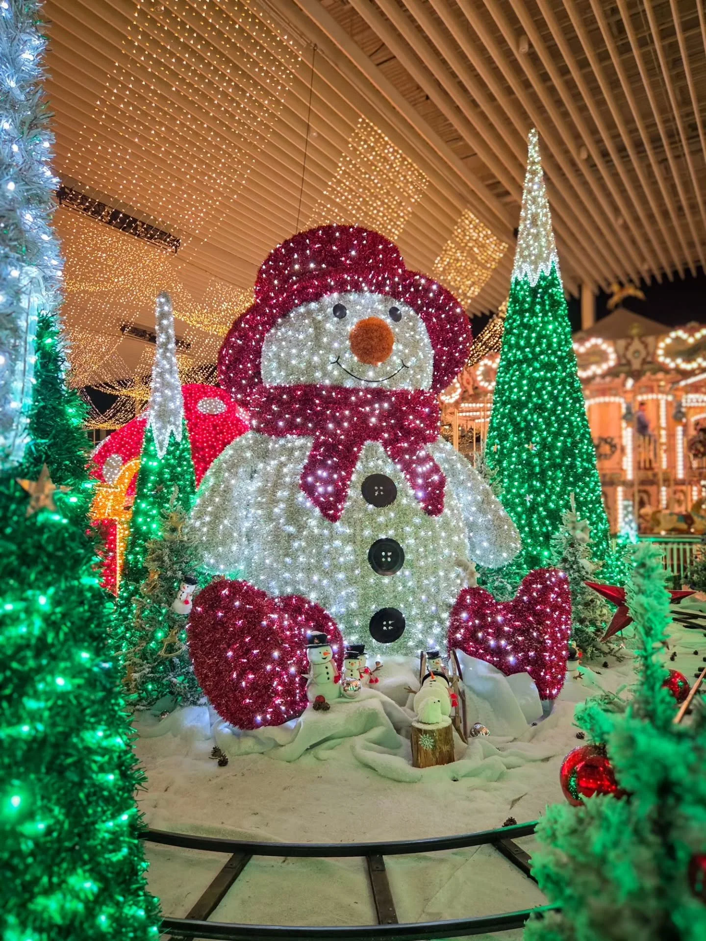 📸

📍Central MiltonKeynes, Milton Keynes 

Christmas magic ☃️🎄❄️