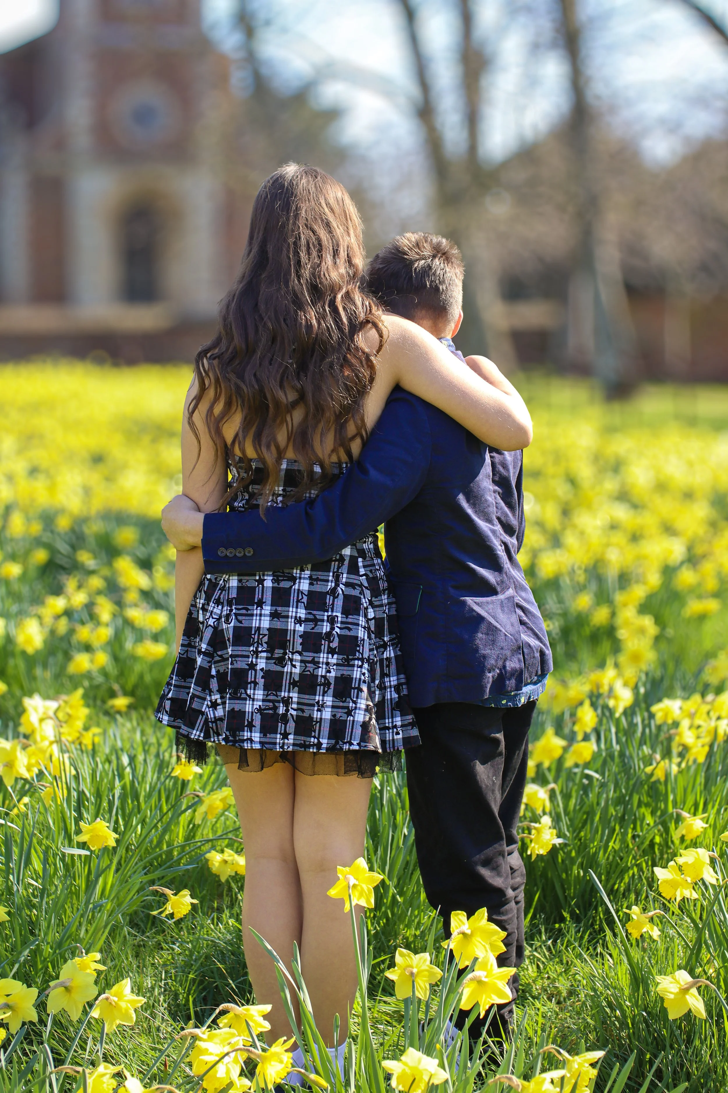 Family photos and portraits taken by a family photographer in Milton Keynes, Buckinghamshire in the UK. Special occasions, christening, baptism, newborn, baby, birthday, anniversary, wedding photo shoots and sessions