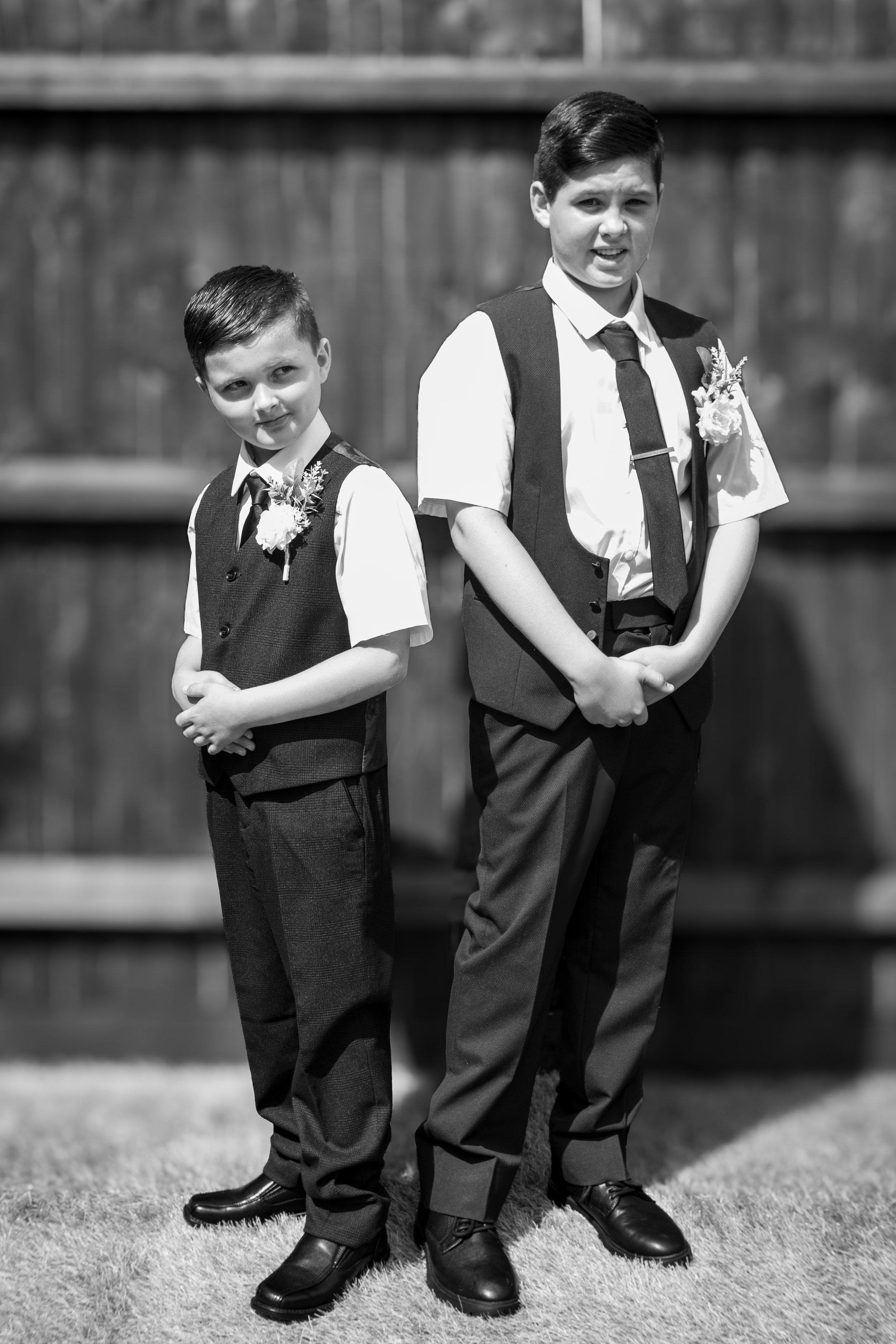 Family photos and portraits taken by a family photographer in Milton Keynes, Buckinghamshire in the UK. Special occasions, christening, baptism, newborn, baby, birthday, anniversary, wedding photo shoots and sessions, weddings