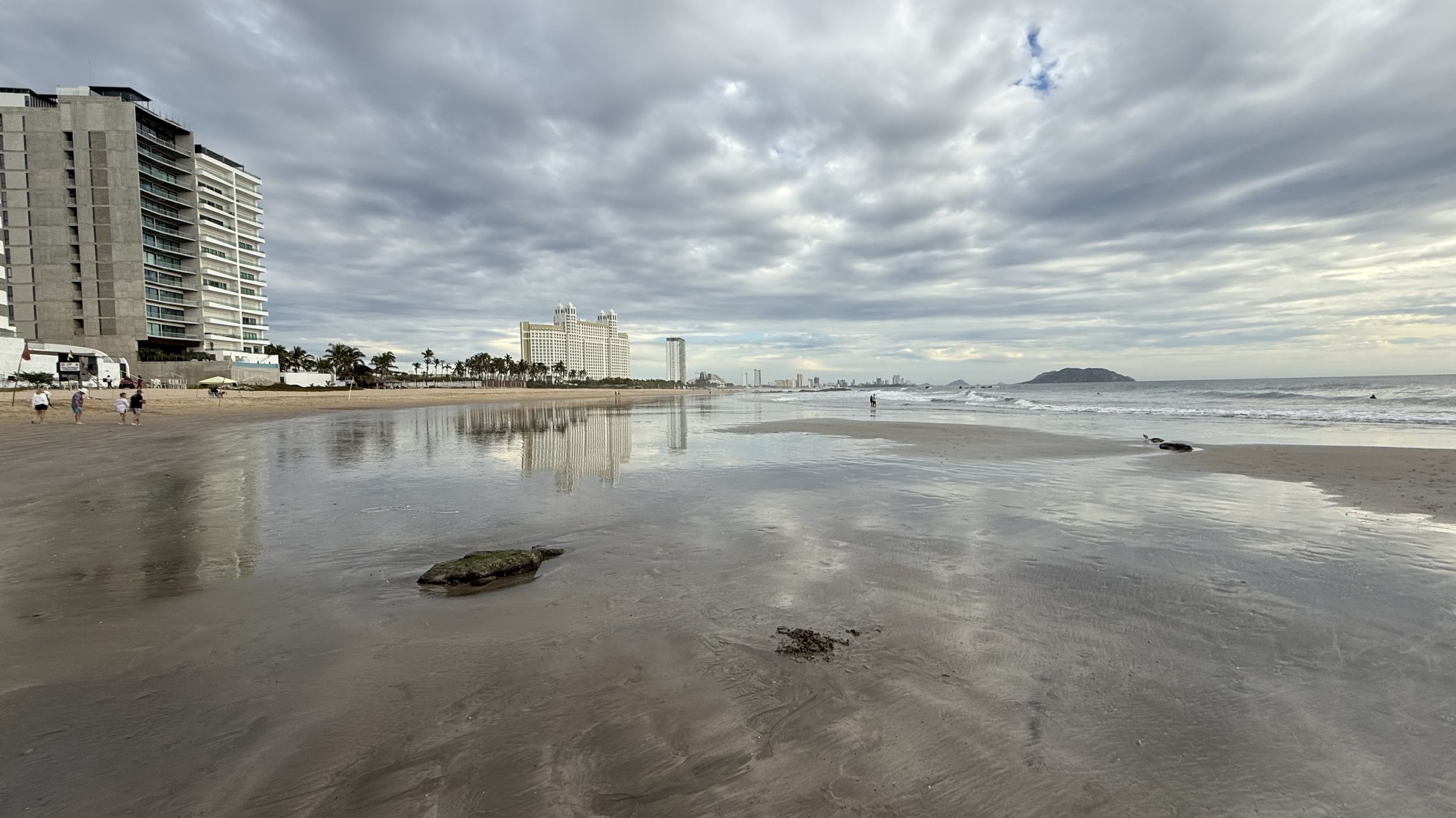 Exploring Playa Brujas, Mazatlán