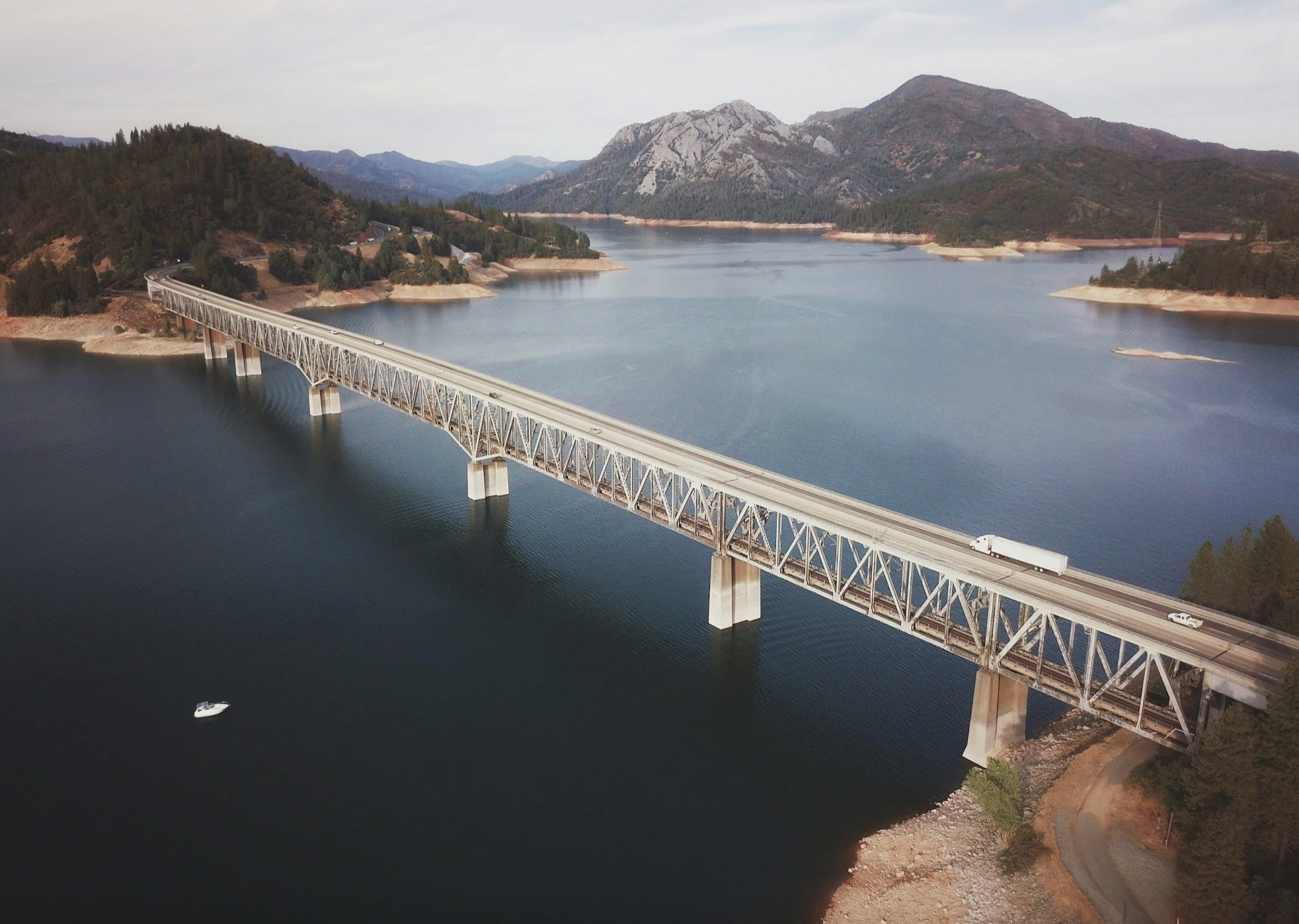Shasta Lake, California Travel Guide