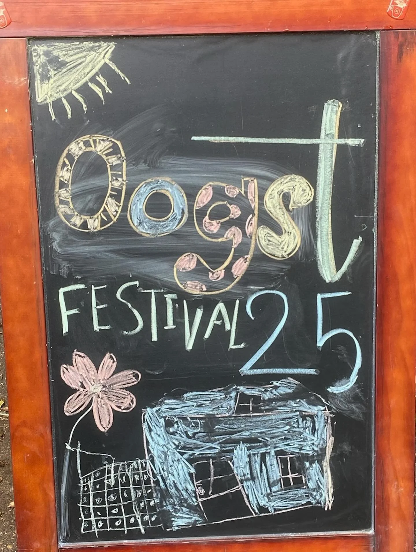 Thank you to everyone who joined us last week for the Harvest Festival!! 🌾

Both days were great, from helping out with the kids to setting up bonfires,  dancing, listening to live music and eating delicious food. We are very thankful that so many p