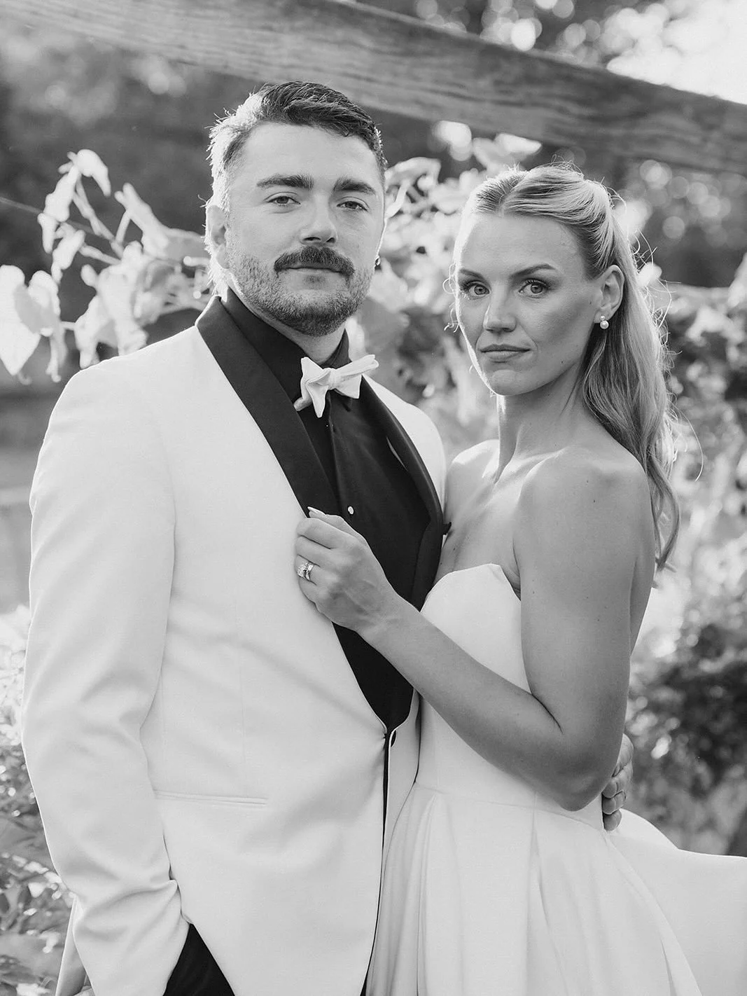 A backyard wedding in the heart of the countryside &mdash; where family roots run deep and garden blooms meet citrus charm. A day to remember ✨

@lavishhausevents
@kirstenannphotography 
@daughtersfloraldesign
@maxhansencaterer
@dewharbor
@thebestphi
