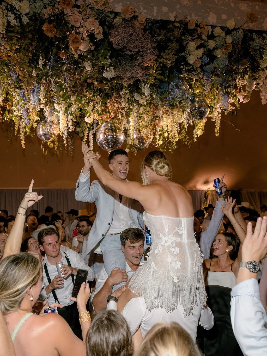 A magical and whimsical day filled with florals, high energy and good vibes for M&amp;J &mdash; ✨

@lavishhausevents
@redfieldphoto
@zelafilms
@winsome_floral
@whitegloverentals
@smthingvintage
@dfweventdesign
@reverie_social
@papertreestudio
@hazeld