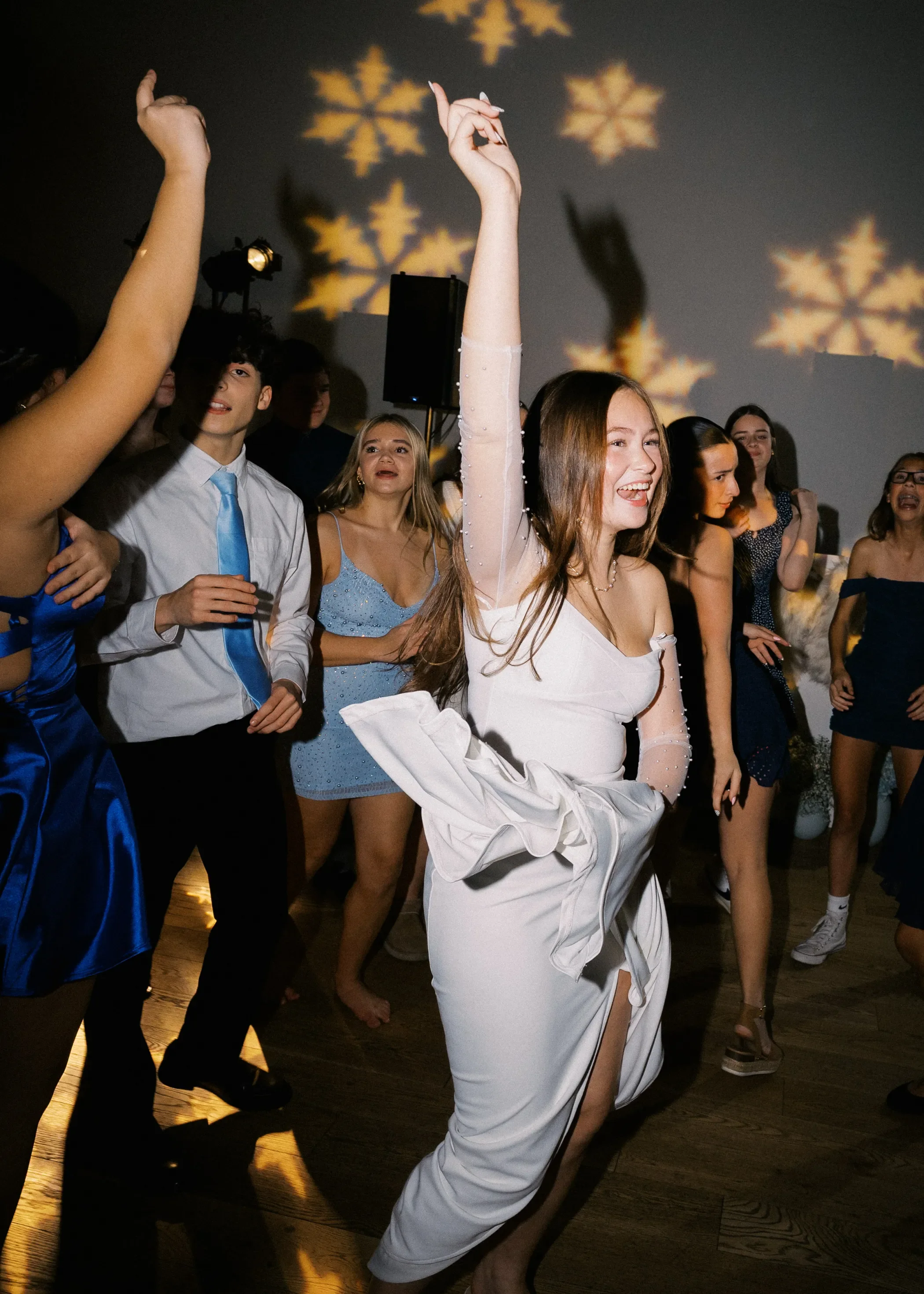 Icy blue tablescape perfect for a Winter-themed celebration.WEBP