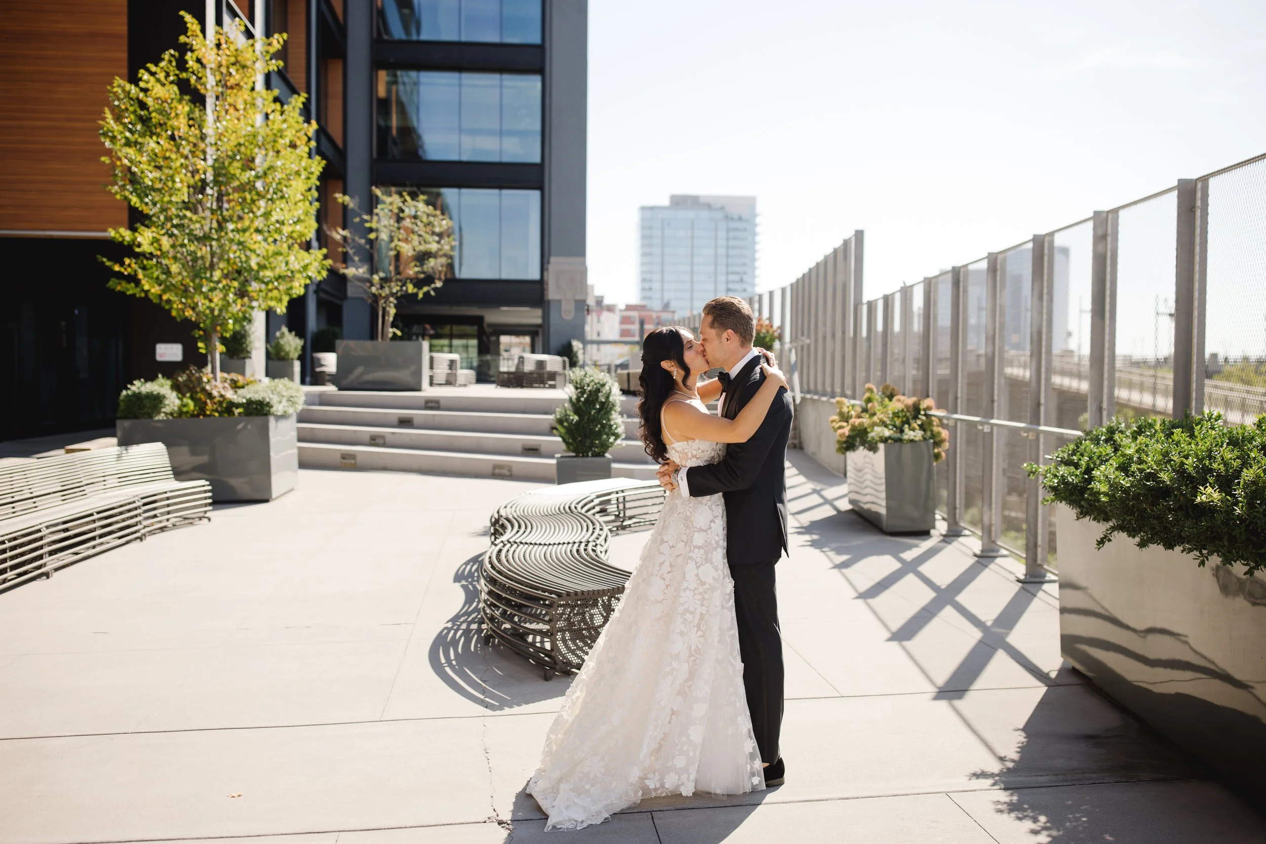 City-Inspired Wedding Photo at Fitler Club.jpg