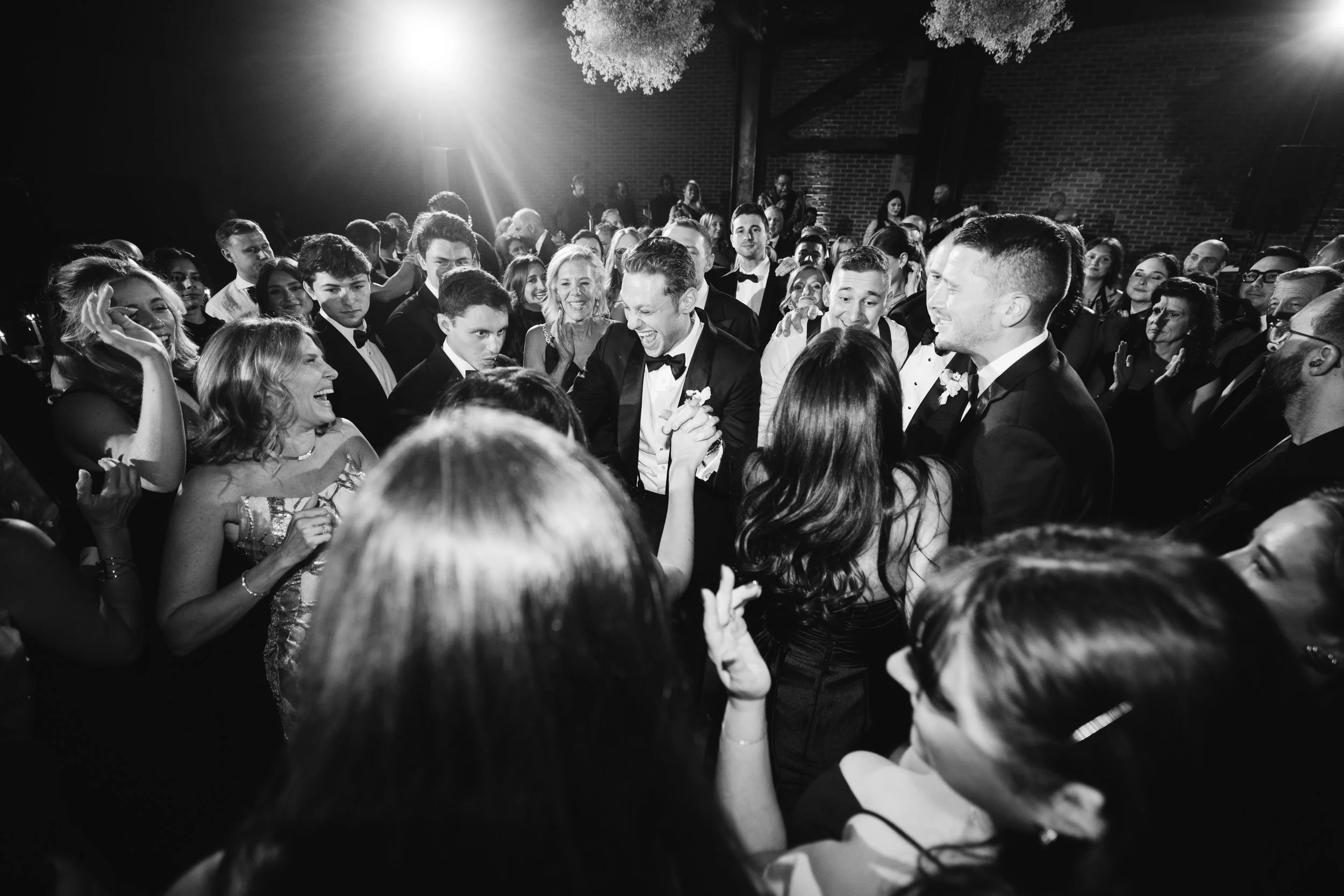 Refined Modern Wedding Ceremony in Center City.jpg