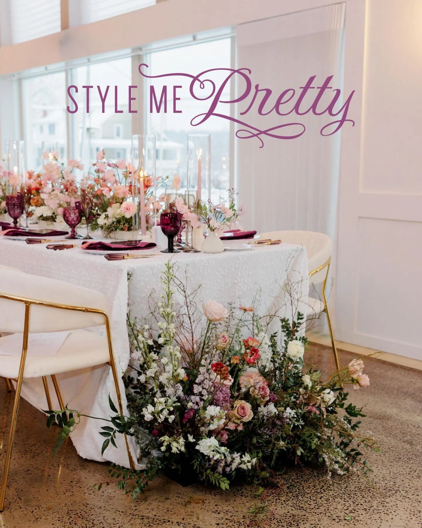 Kaitlyn and Billy&rsquo;s chic winter wedding was full of thoughtful details &mdash; from mauve and plum florals, a live painter capturing their first dance, to personal and elevated details, and late-night pizza to cap off the celebration.

Featured