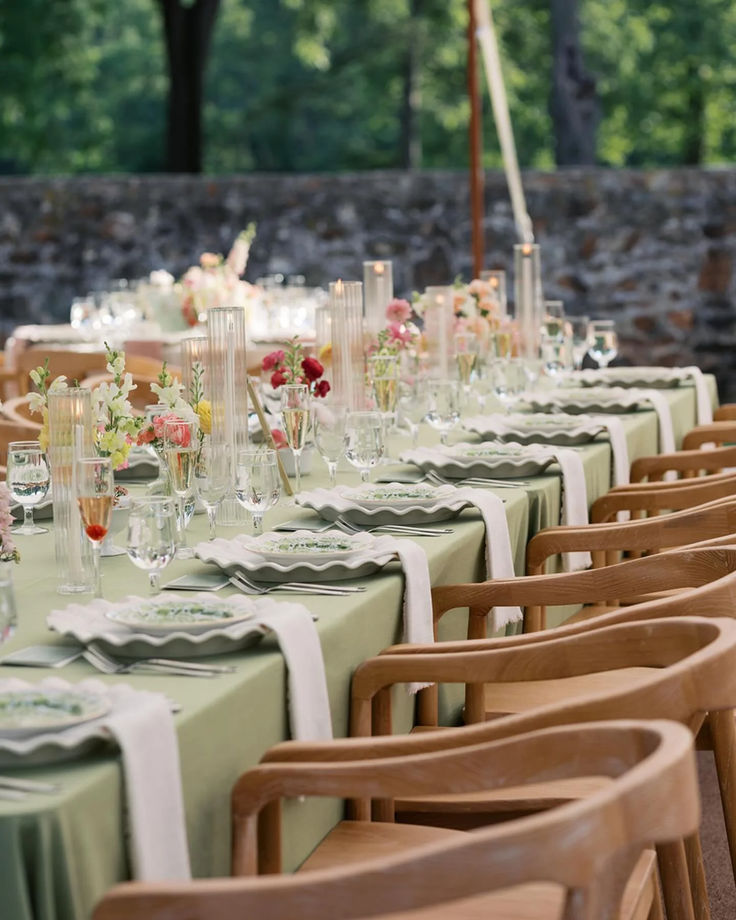 We were brought with a garden party vision &mdash; with hues of green and pink. We went for soft pastels and touches of bright florals to bring this one home. 

@lavishhausevents 
@biancatangphotography 
@staggerfilms 
@feel_good_floral 
@jordankahno