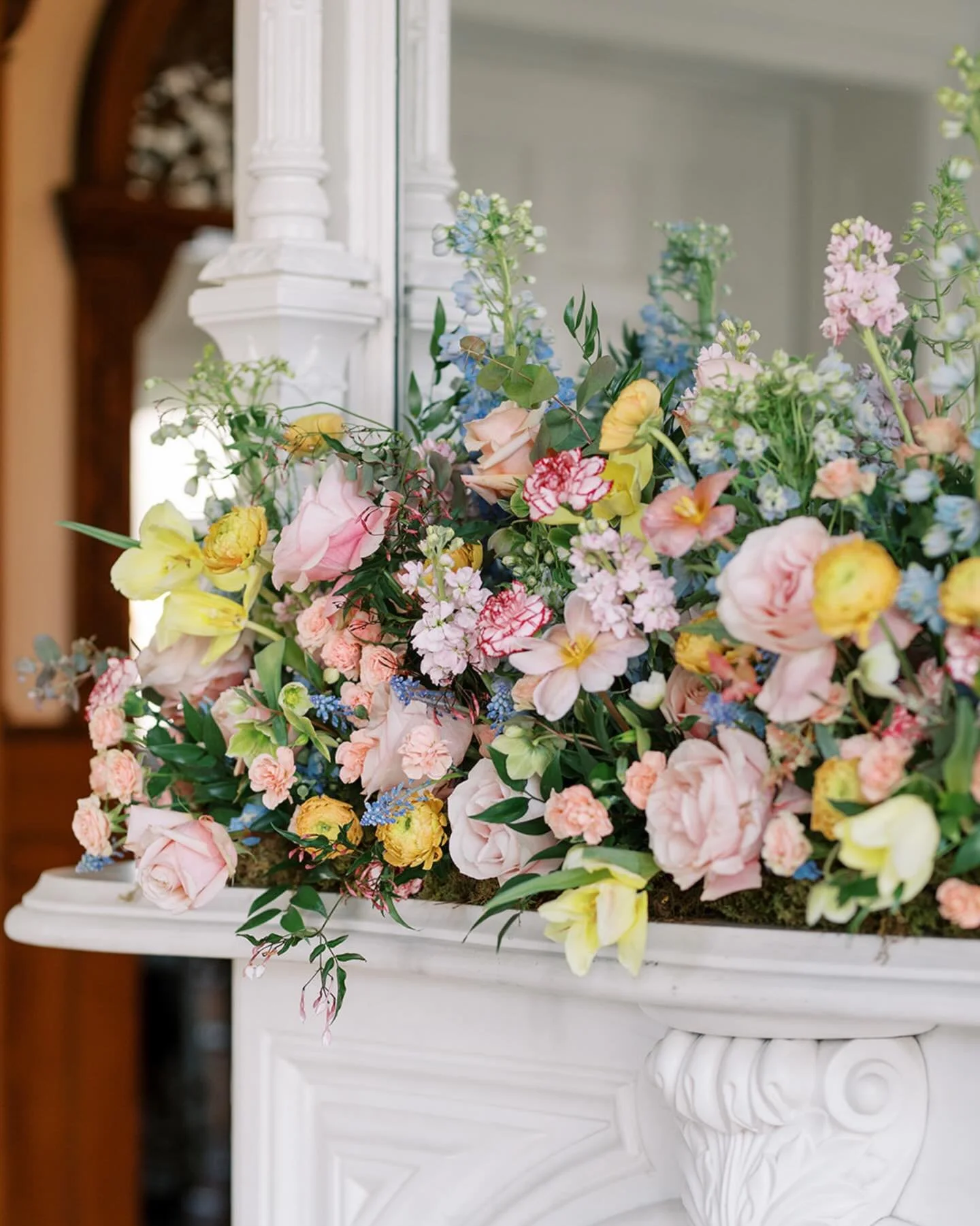 Spring colors are in full bloom &mdash; soft, fresh, and full of life. A refined palette of light tones, delicate pastels, and lush florals creates an effortlessly elevated feel, designed to brighten every moment. 

@lavishhausevents
@biancatangphoto