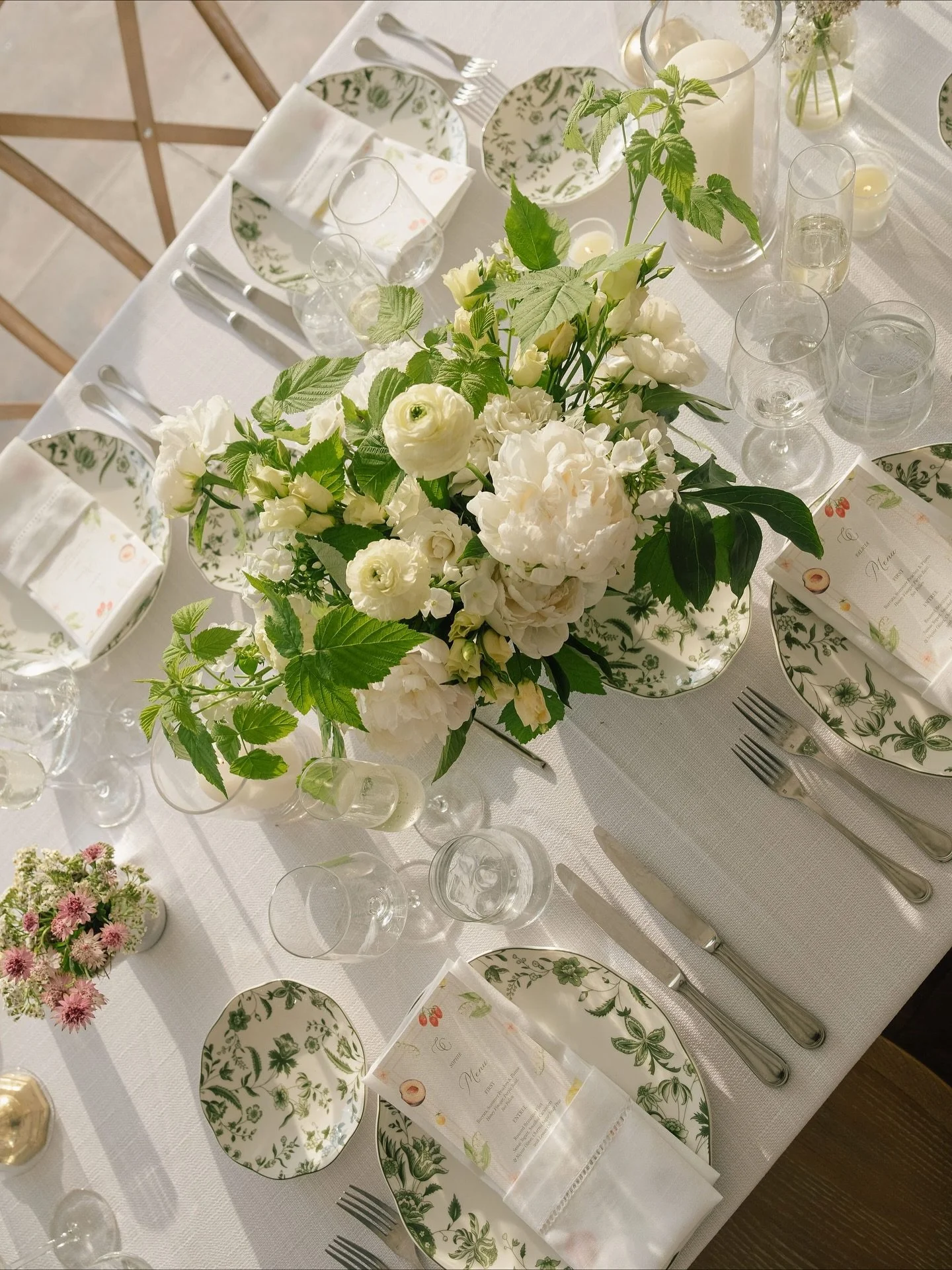 Printed and Personal: Lily of the Valley Edition

You may recognize this delicate Lily of the valley print from a sneak peek we posted a few months ago. Swipe to see how we used this pattern throughout Charlotte and Chris&rsquo;s wedding weekend for 