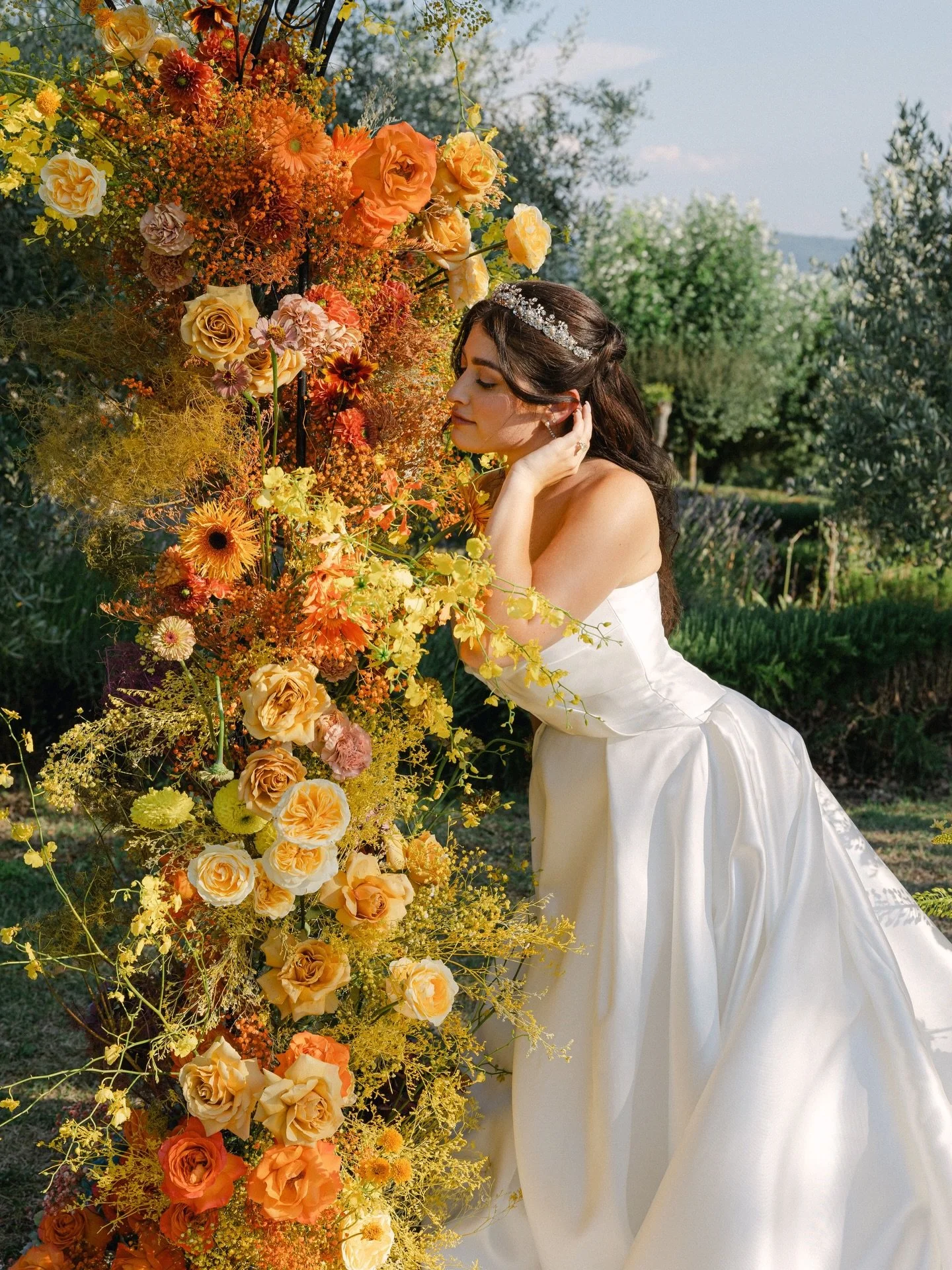 Enjoy a scroll through our stationery garden. Some of the floral details that live rent free in our minds. 

Watercolor flowers are a classic motif in wedding stationery, but we like to make them feel fresh, unique, and incredibly whimsical! 

Take t