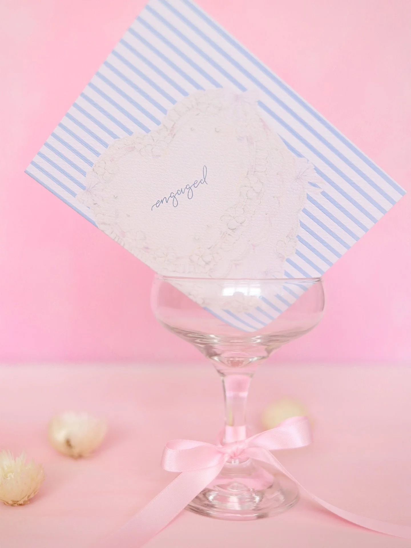 Write more love notes 🩷

This is the perfect weekend to grab your some cards for your valentines and friends in their bride era and pour your heart out. Writing cards is definitely still cool. Take it from me.

#greetingcards #valentinesdaycards #we