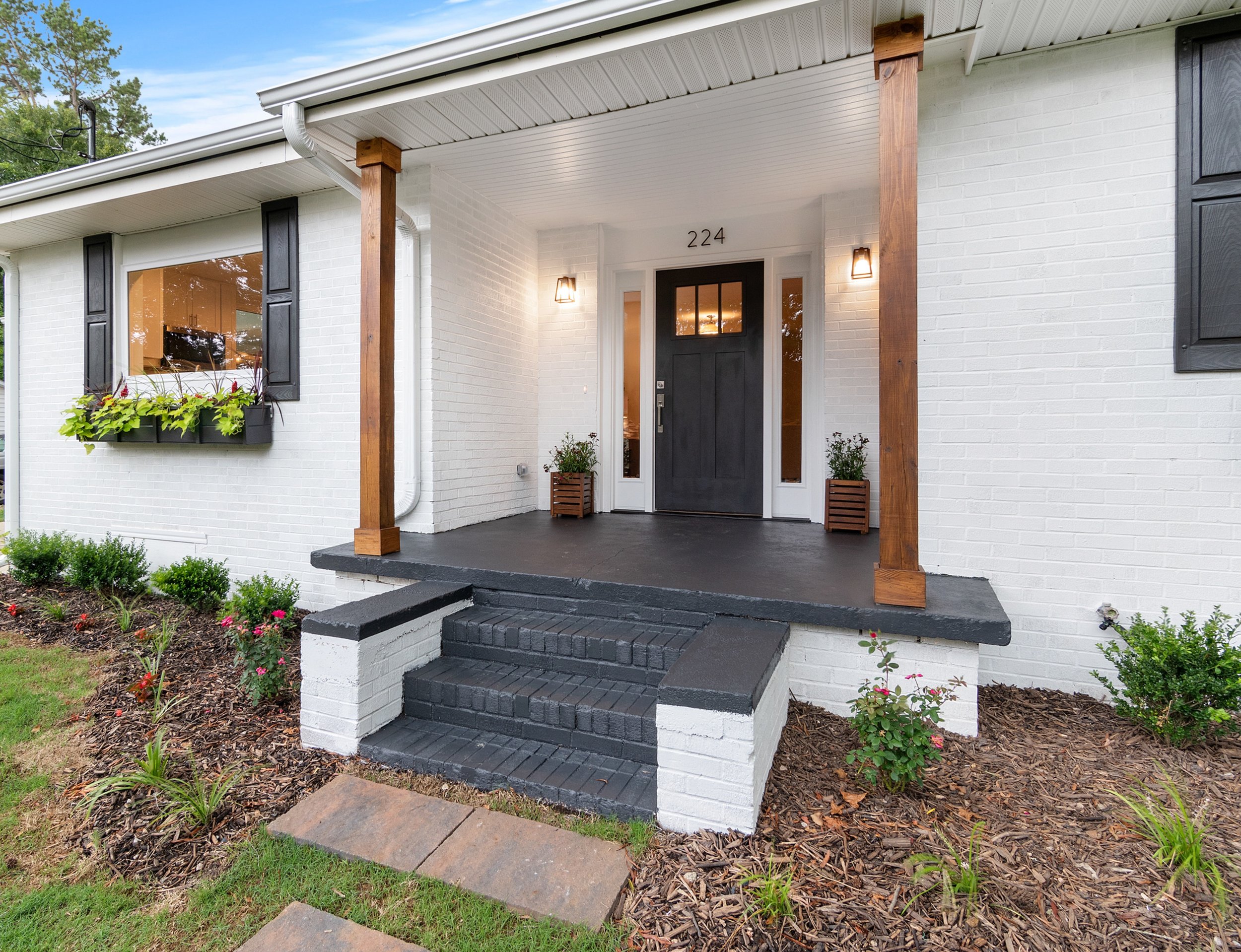 Rental properly being analyzed for rent.