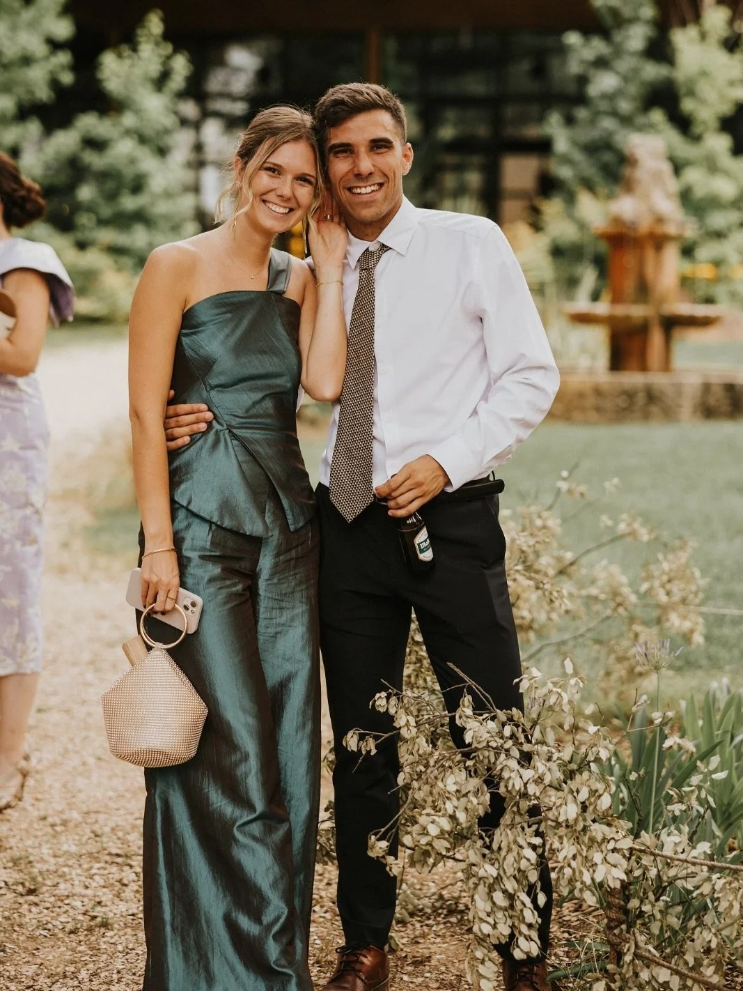 Nora

Un traje de cuando empec&eacute; en el mundo del &ldquo;a medida&rdquo;, que fue adem&aacute;s un placer porque era para una amiga. 

🤍

#invitadaperfecta #invitadatrendy #amedida #costura #vestidodeboda