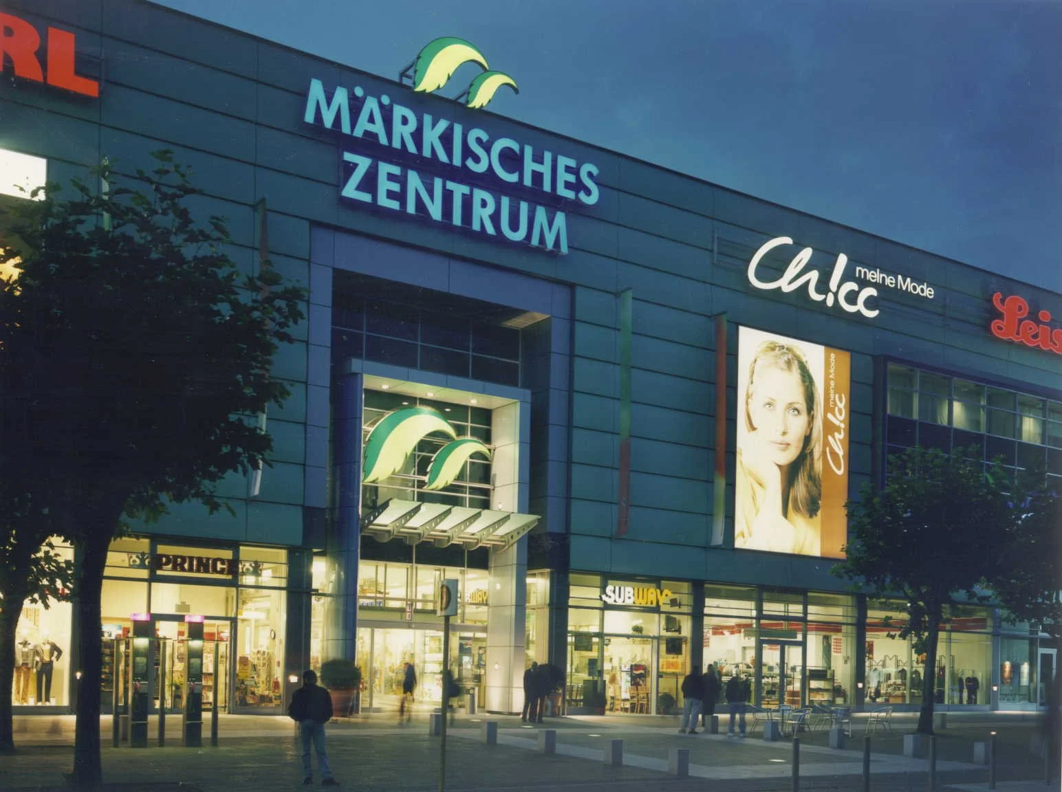 An image of The Float House.