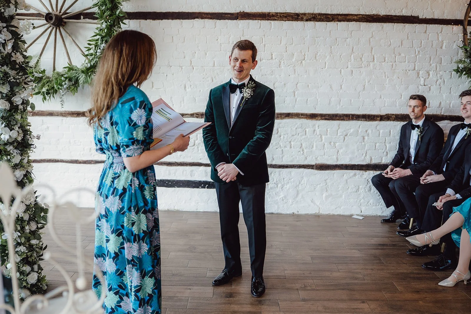 Surrey Wedding Celebrant, Lillibrooke Manor, Berkshire Wedding Venue, Photo: Amy Diana Photography 