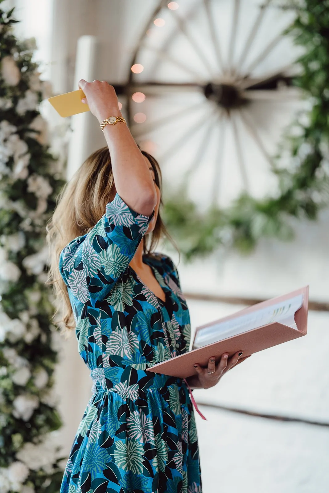 Surrey Wedding Celebrant, Lillibrooke Manor, Berkshire Wedding Venue, Photo: Amy Diana Photography 