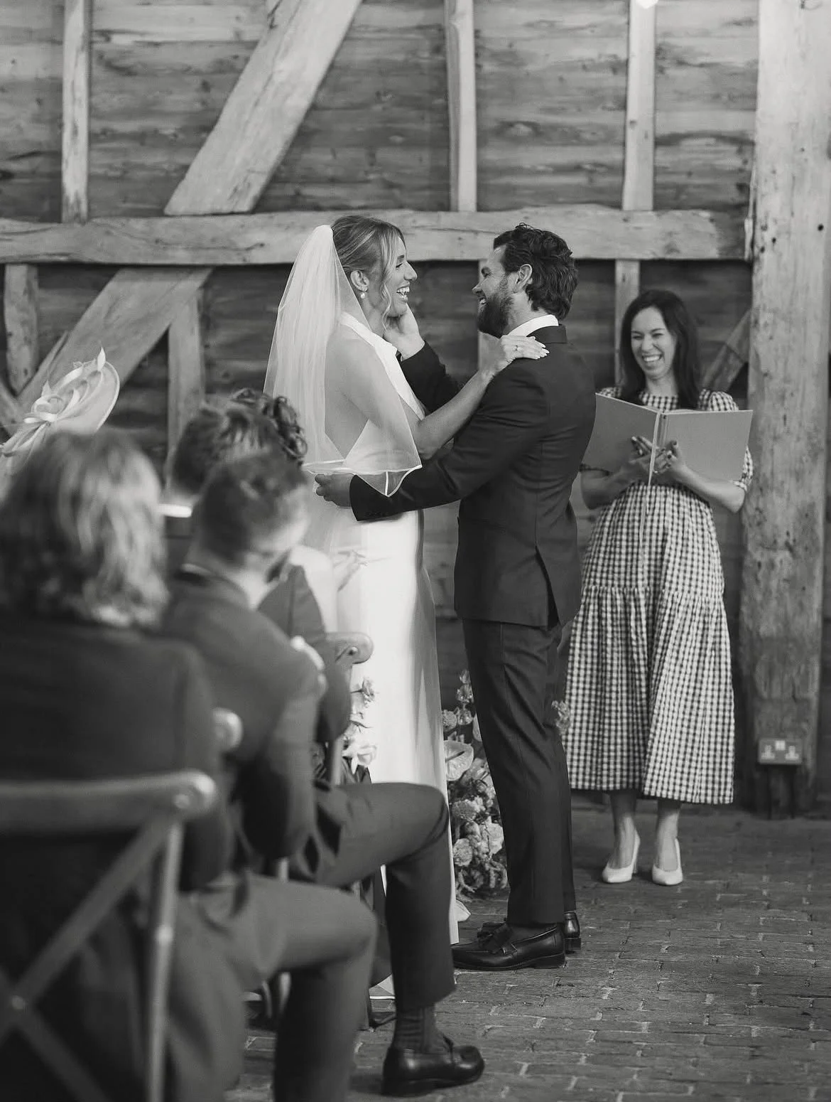 A  beautiful wedding at High Billinghurst Farm in Surrey, led by Surrey based wedding celebrant, Made With Love Celebrations.
Photo: Leanne Peacock Photography