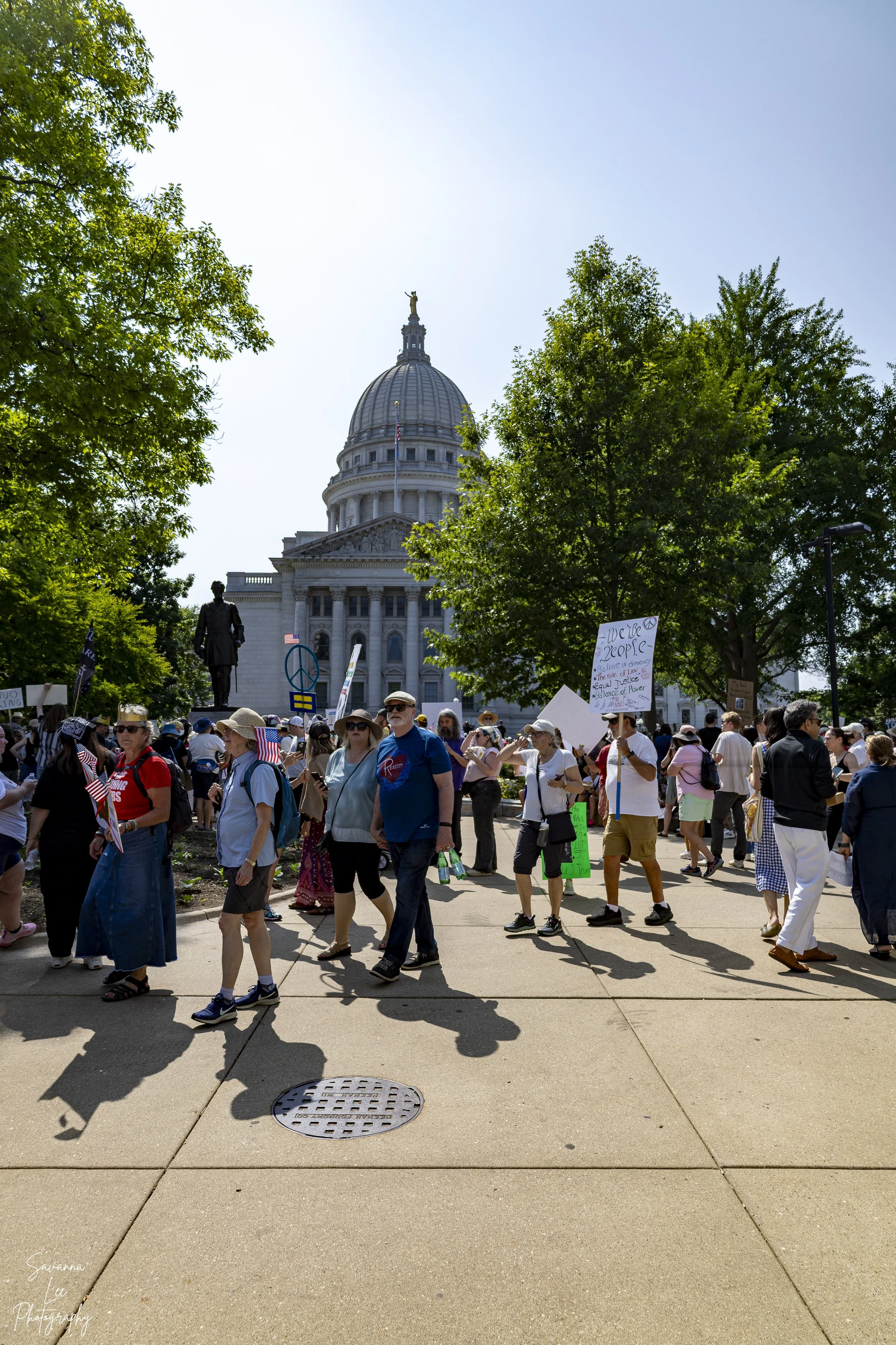 NO KINGS PROTEST_SAVANNA LEE_2025-26.jpg