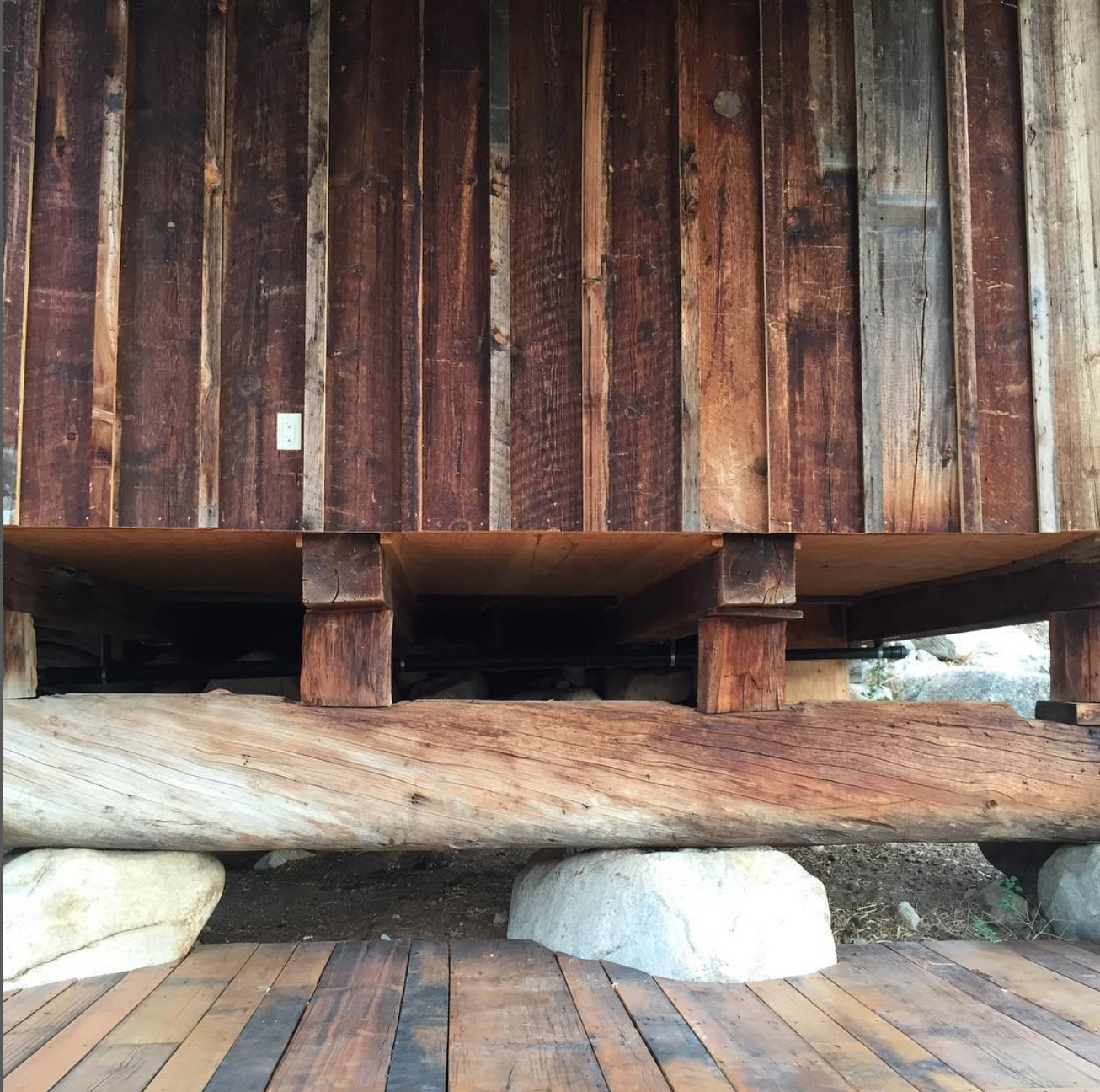 Drone and log foundation Wayland.png