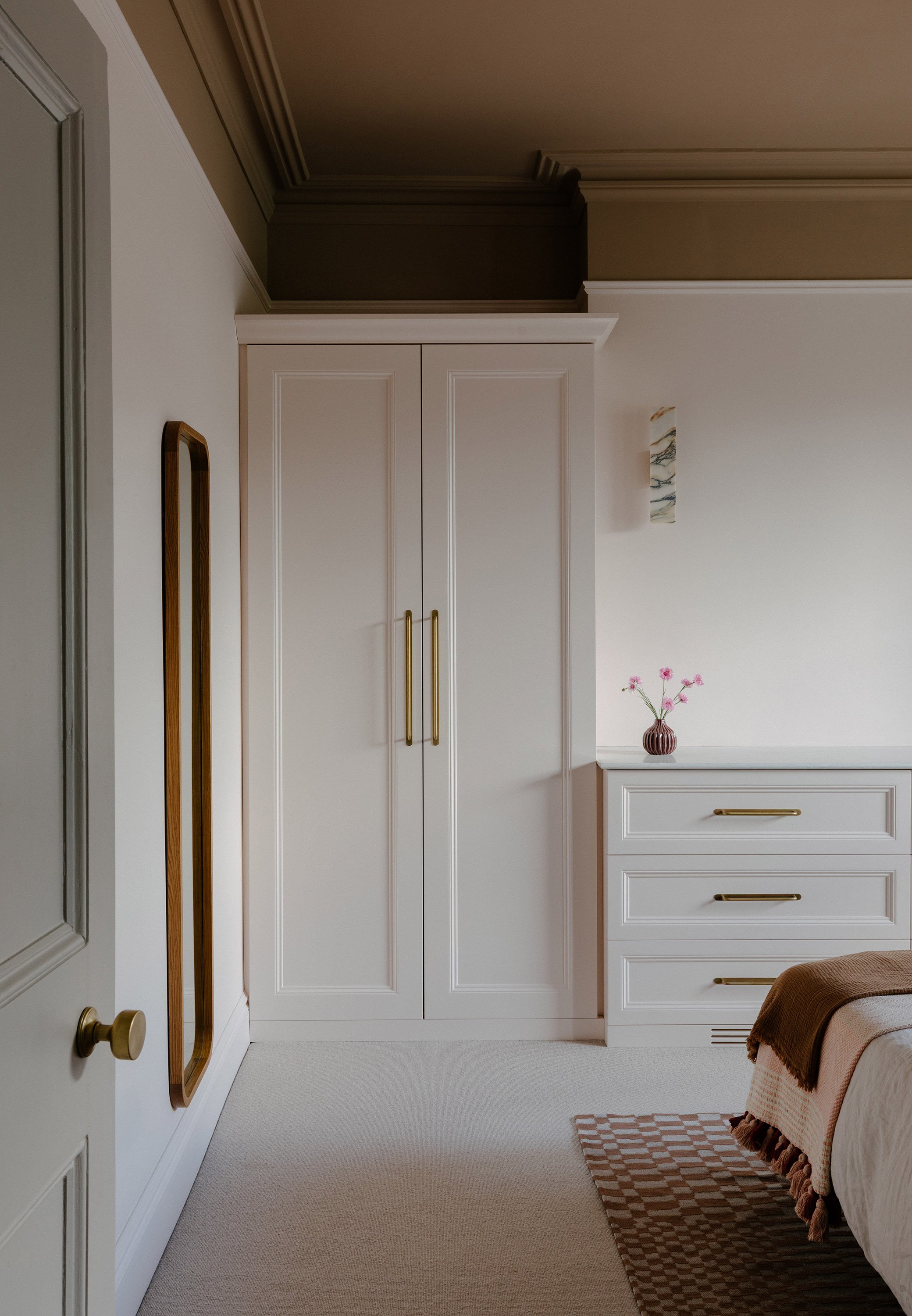 38-winterbrook-dulwich-estate-kitchen-extension-interior-design-bedroom-london-uk-rider-stirland-architects.jpg