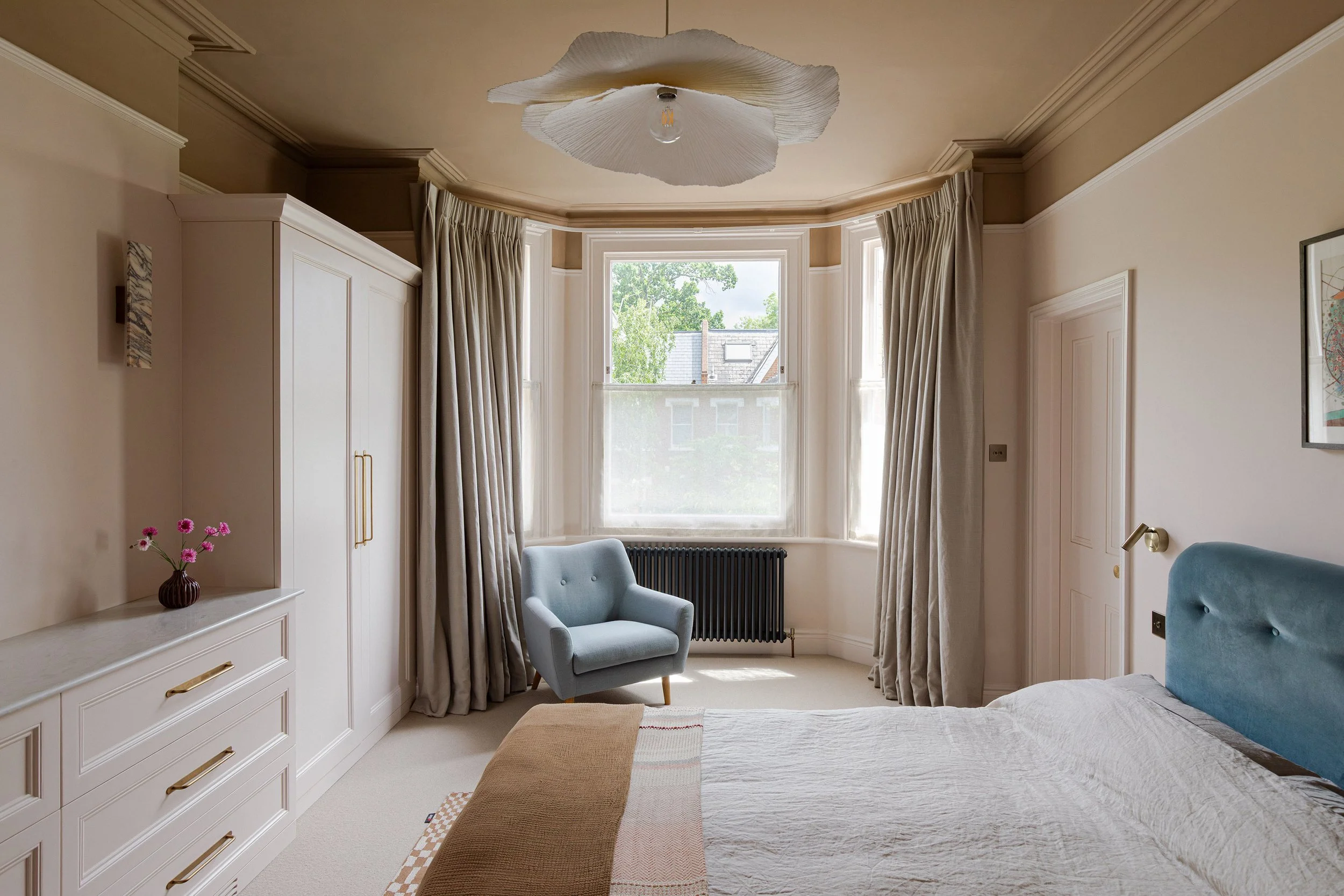 37-winterbrook-dulwich-estate-kitchen-extension-interior-design-bedroom-london-uk-rider-stirland-architects.jpg