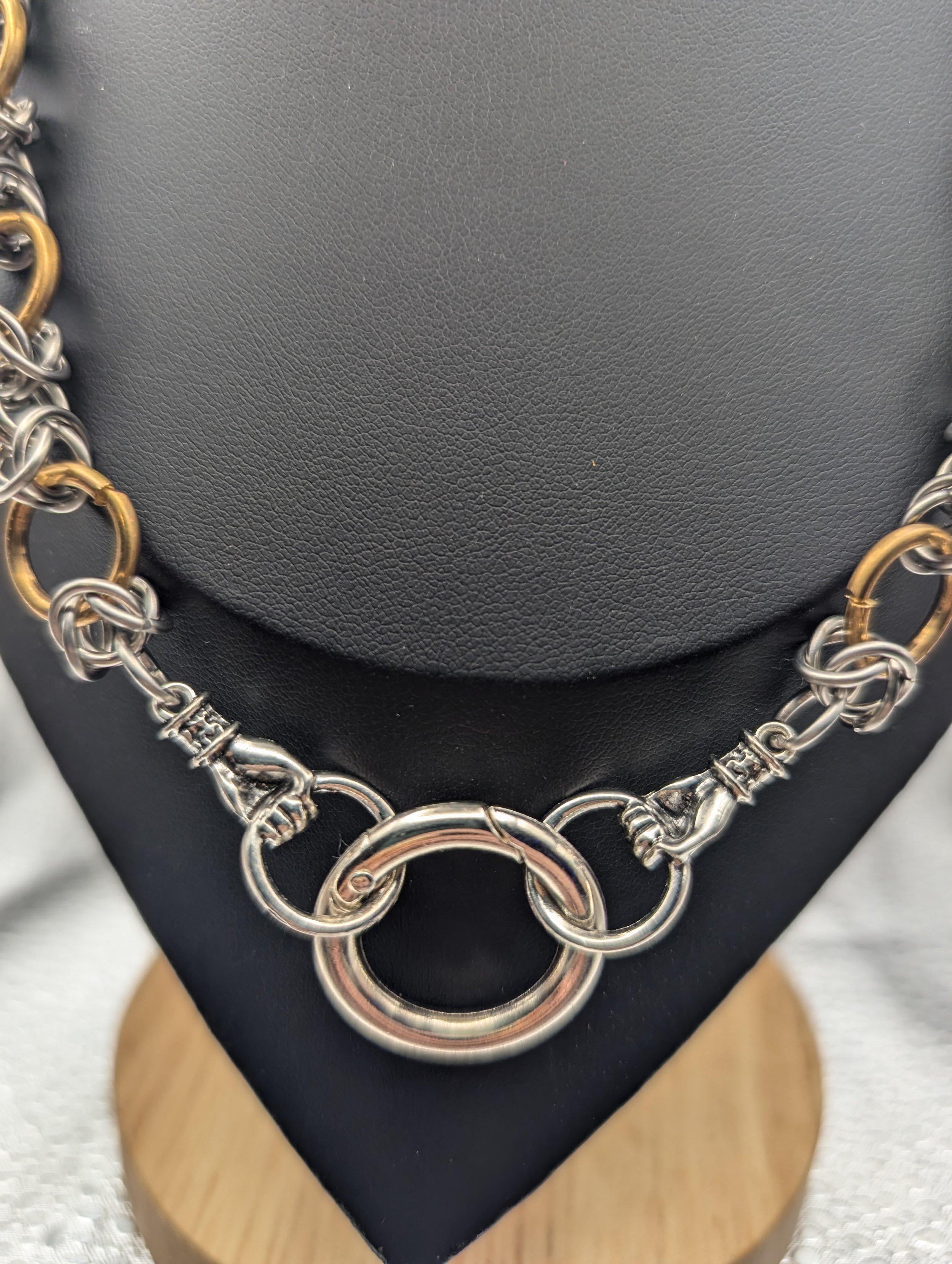 1002059fistringB.jpg
